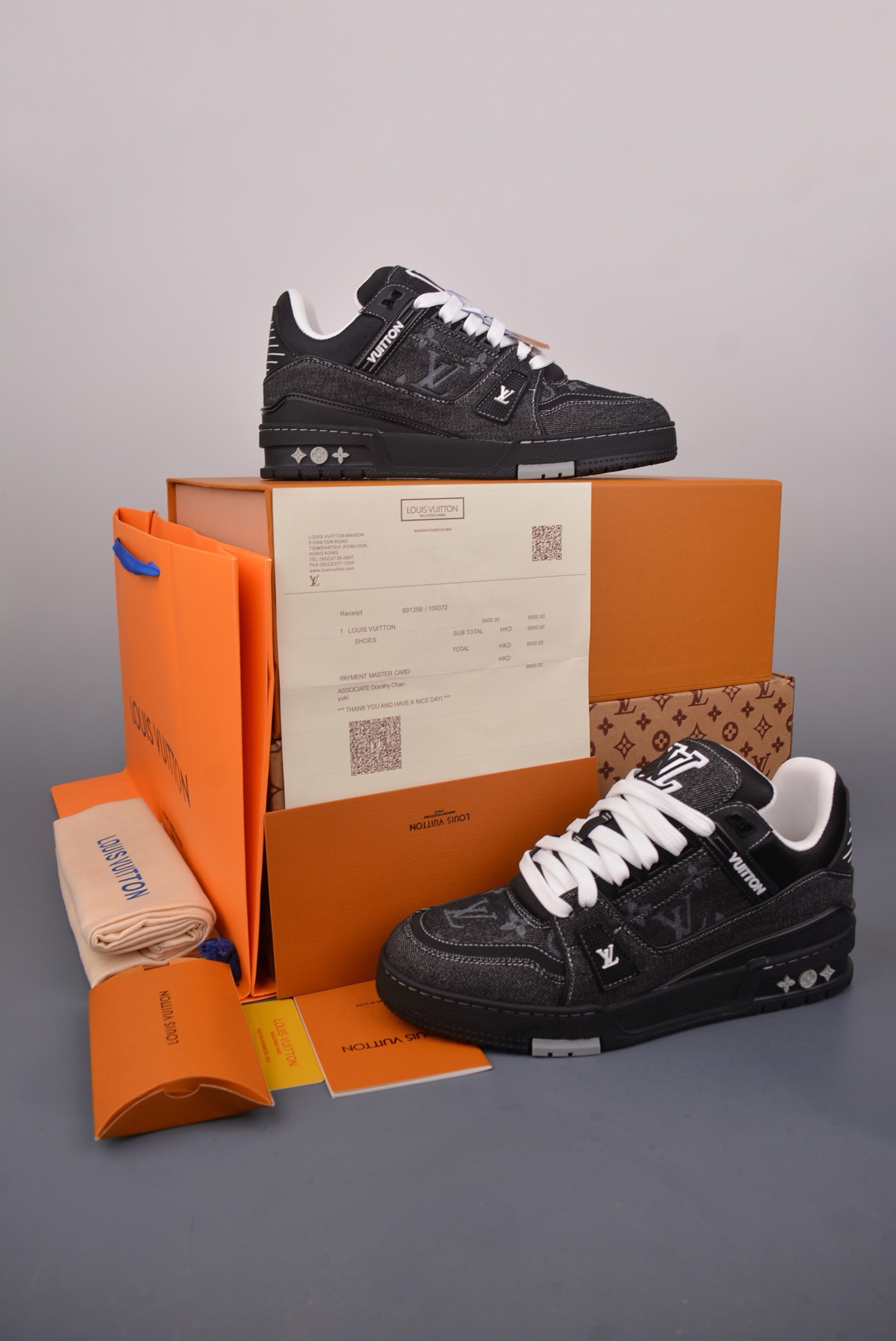 Louis Vuitton Trainer Sneaker Limited Edition Multi-Color Design, Size 38-45 6 i1750203245863 7804 0 4