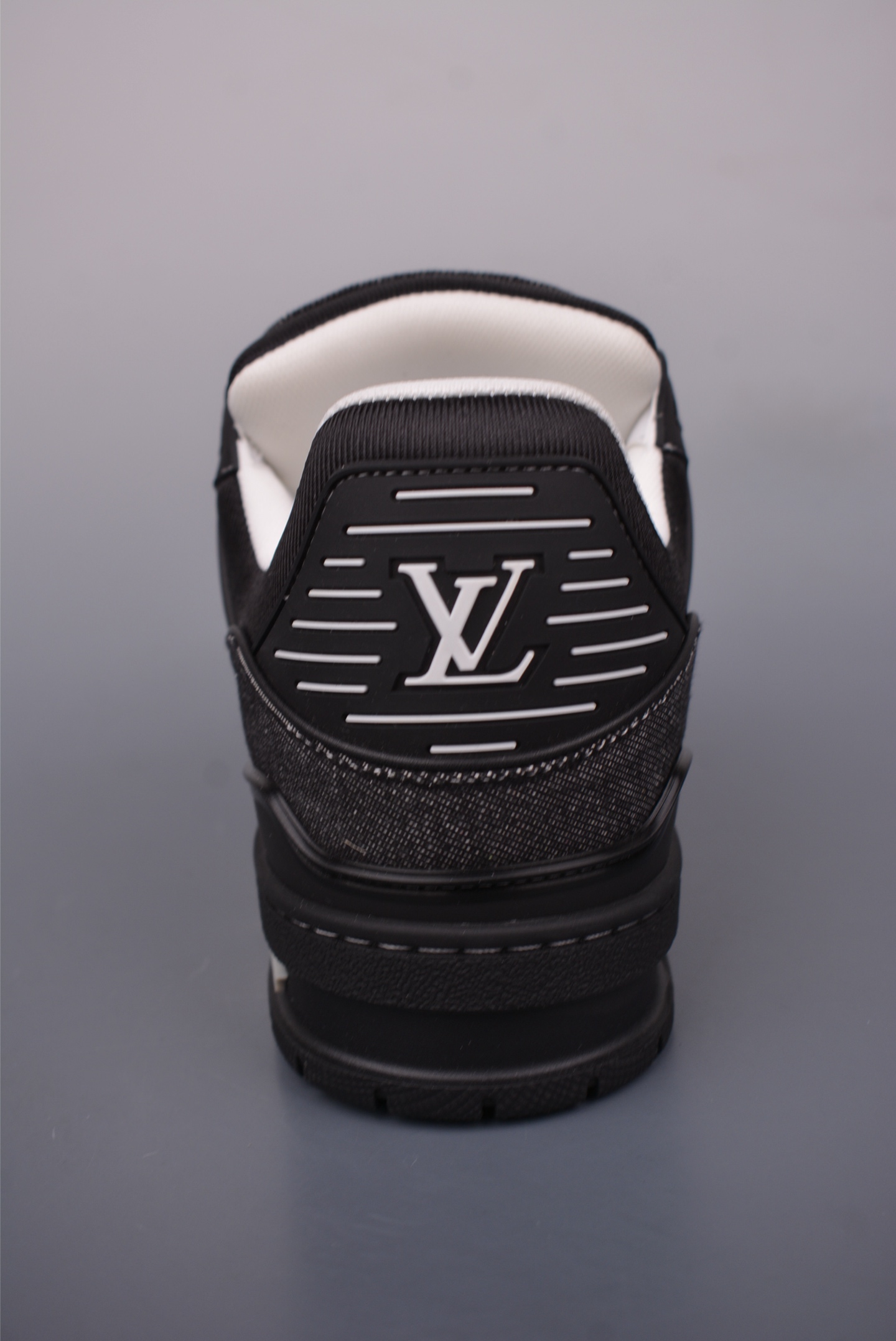 Louis Vuitton Trainer Sneaker Limited Edition Multi-Color Design, Size 38-45 5 i1750203248471 2142 0 3