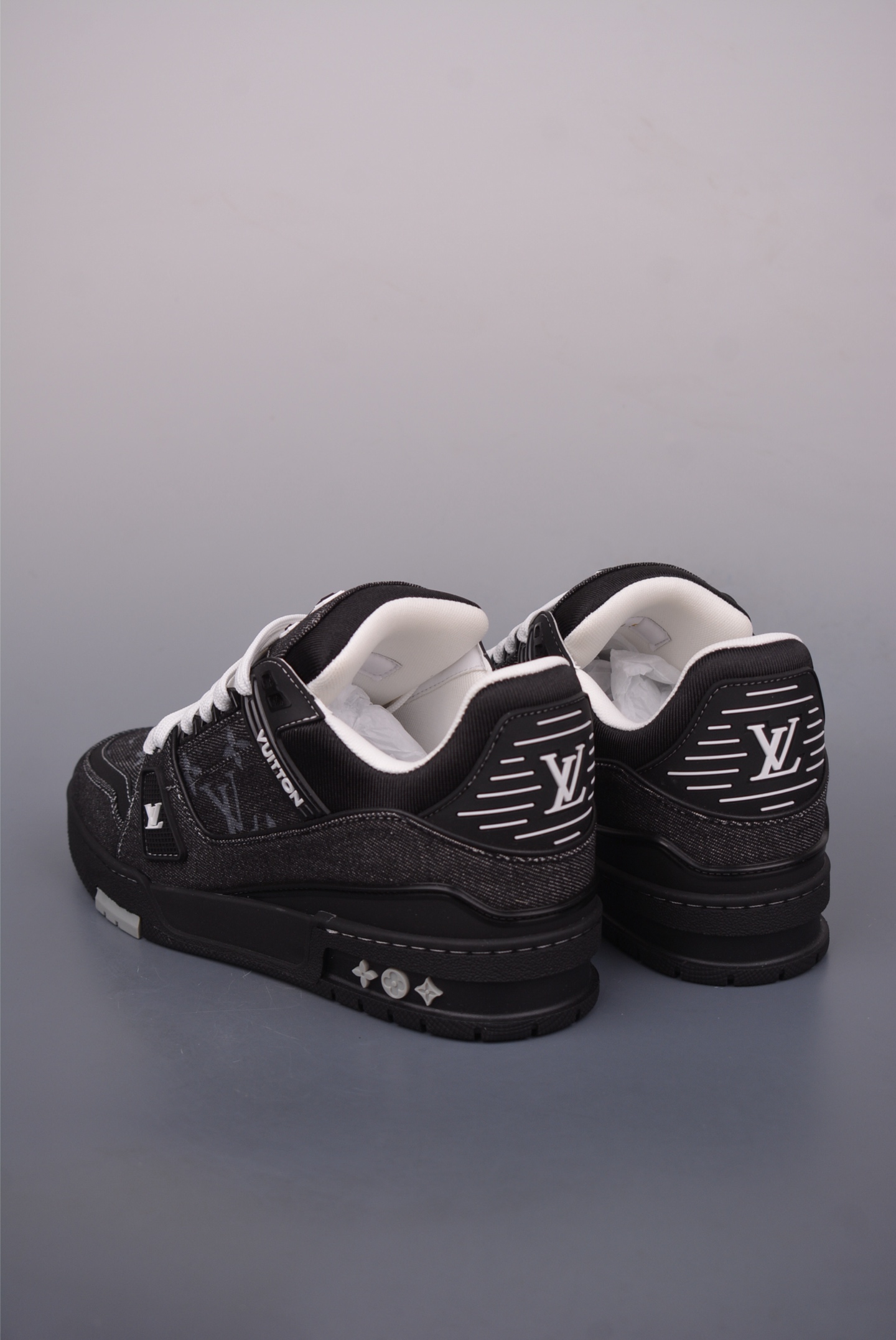Louis Vuitton Trainer Sneaker Limited Edition Multi-Color Design, Size 38-45 3 i1750203248501 8681 0 1