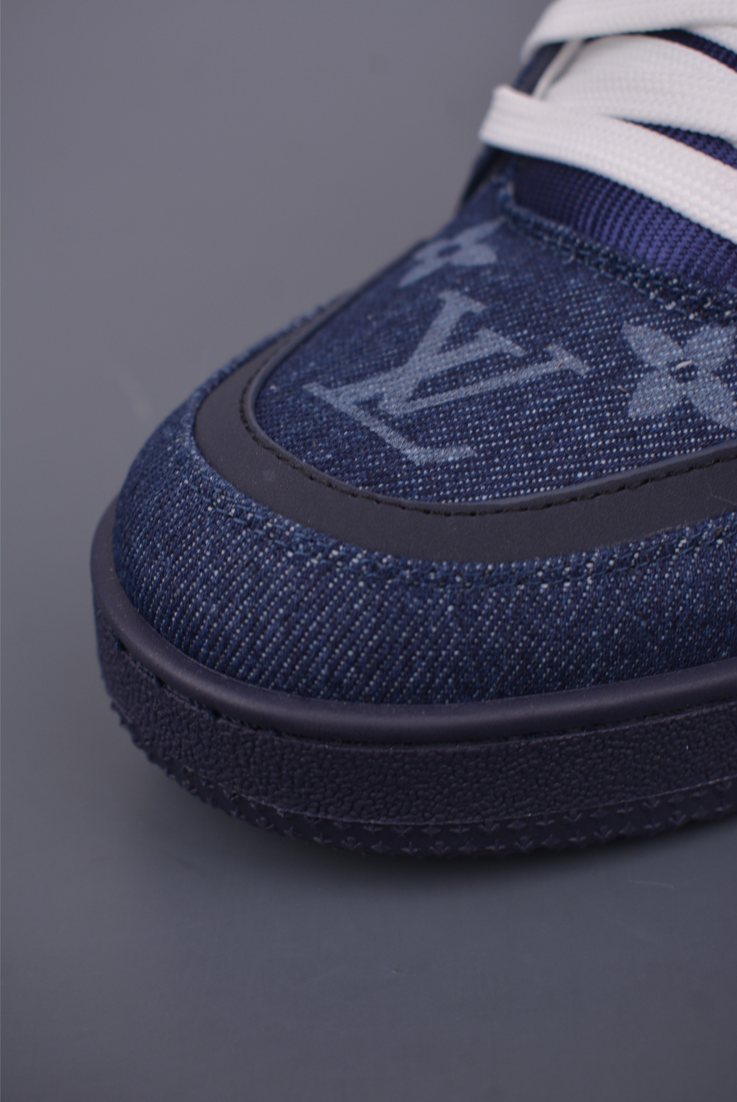 Louis Vuitton Trainer Sneakers - Denim Monogram, Limited Edition, Size 39-45 6 i1750203275544 3109 0 5