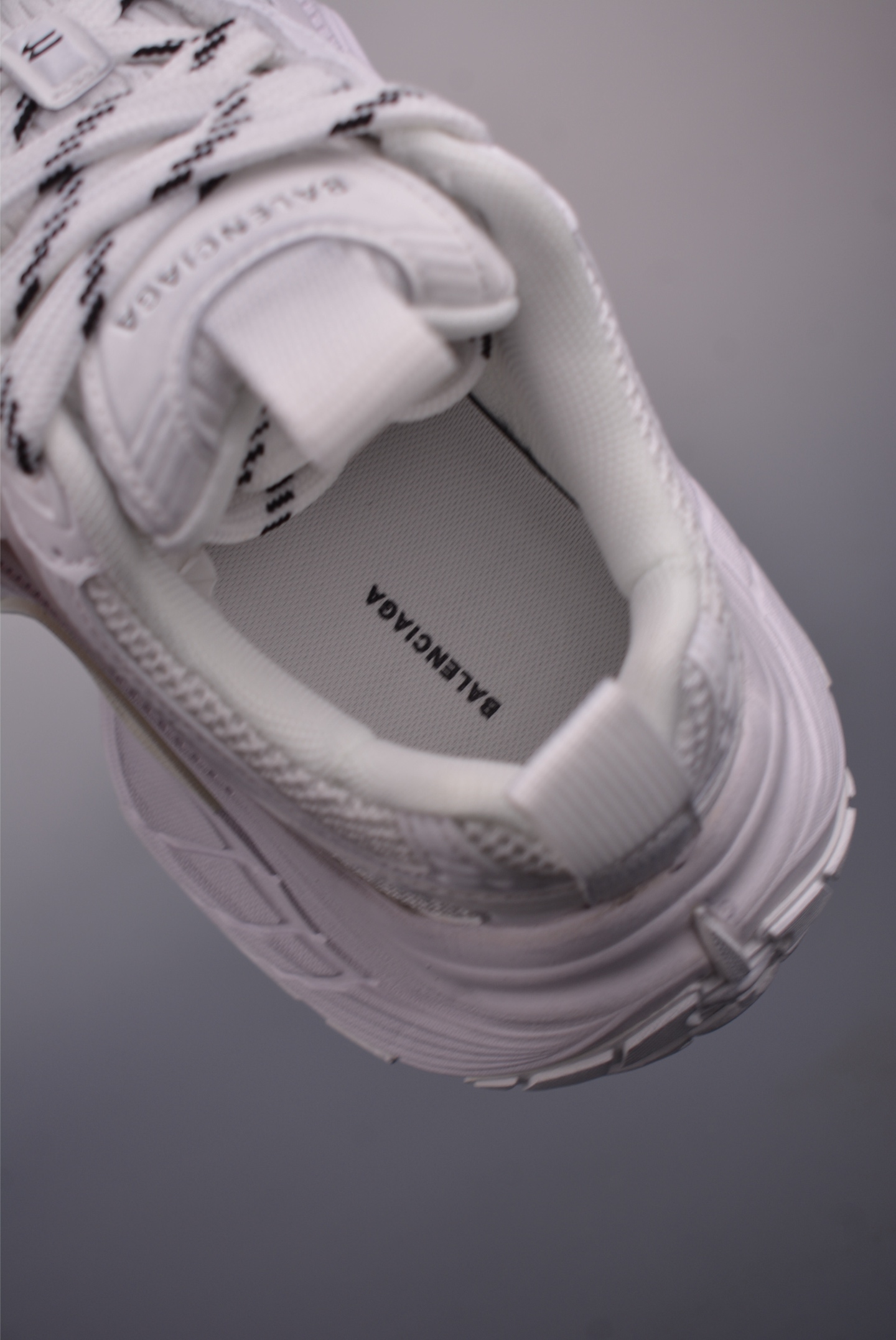 Balenciaga Cargo Sneakers - Eleventh Generation, Round Toe, Low-Top, White 10 i1750282579770 4959 0 8