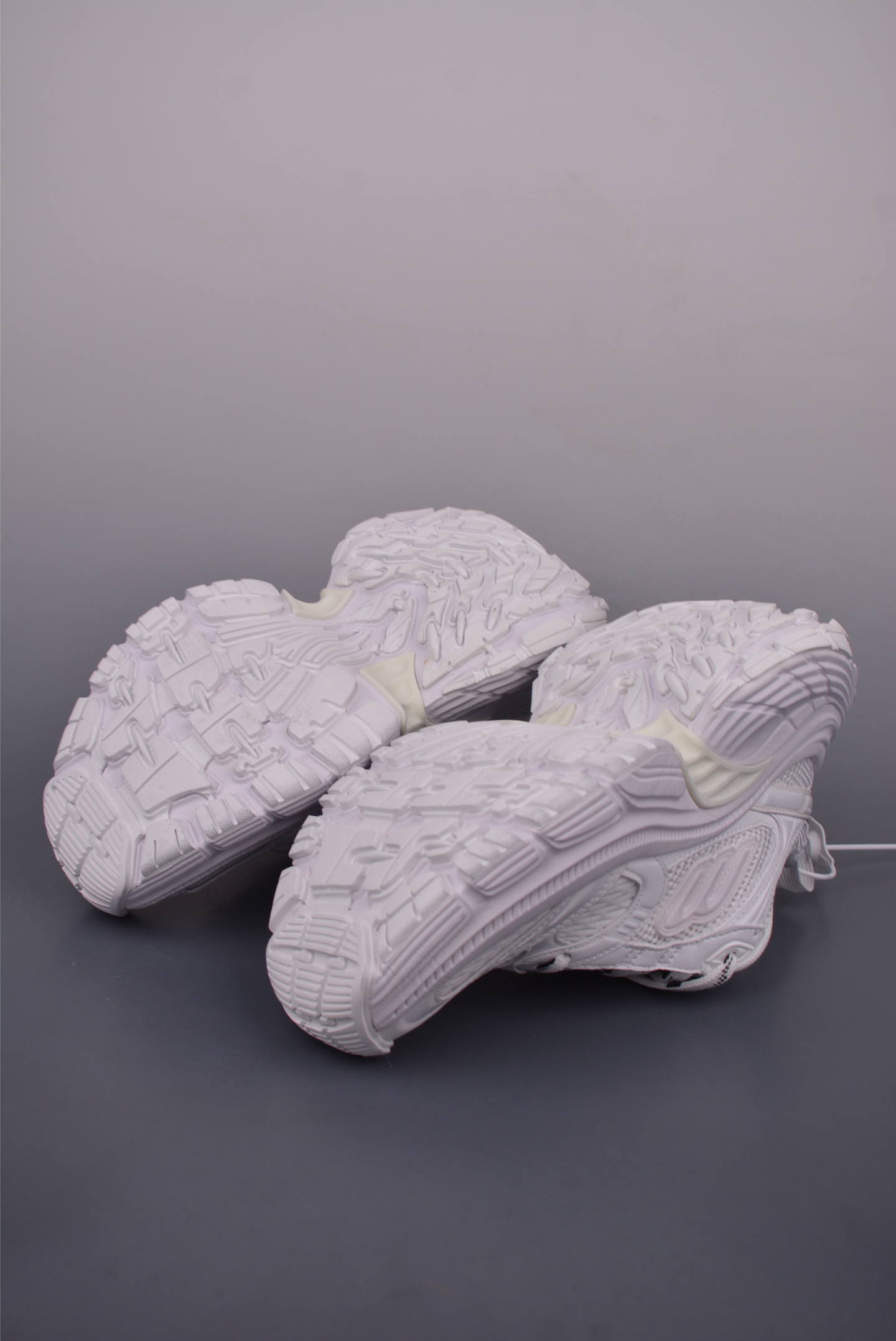 Balenciaga Cargo Sneakers - Eleventh Generation, Round Toe, Low-Top, White 4 i1750282580991 6589 0 2