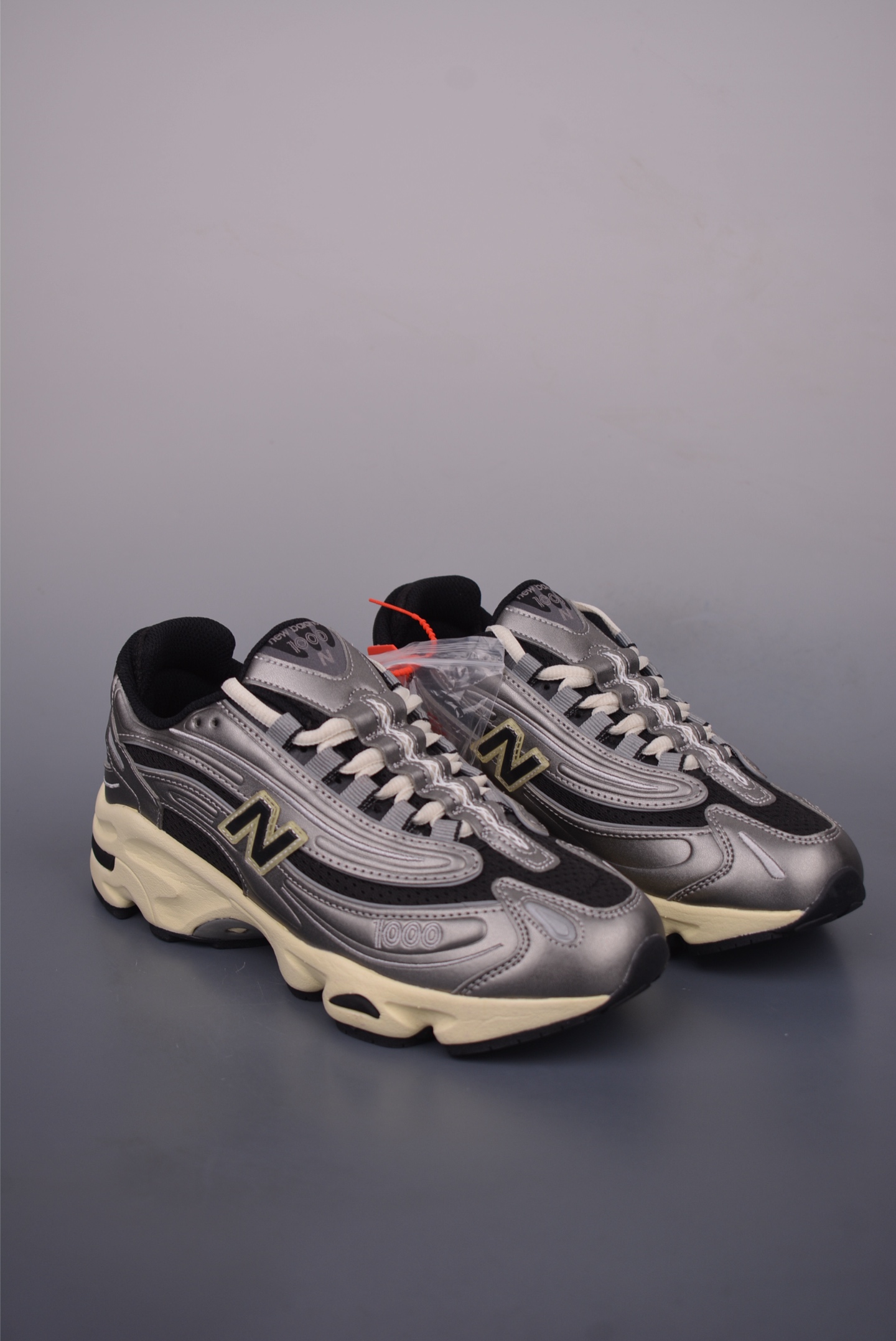 New Balance M1000 Retro Running Shoes - Trendsetting Chunky Dad Sneaker 1 i1750284298807 8966 0 0