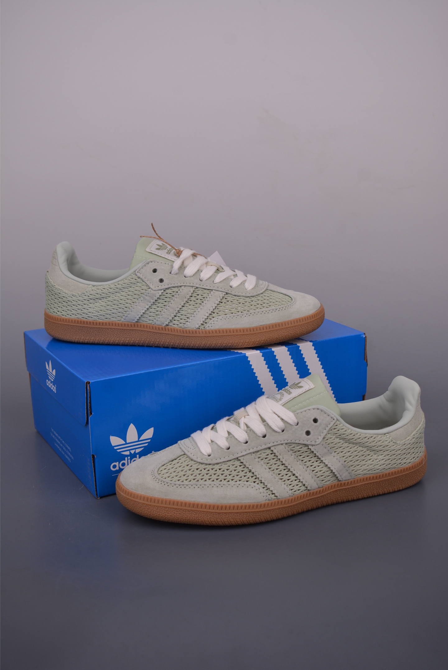 Adidas Samba OG Retro Sneakers - Premium Craftsmanship & Iconic 3-Stripe Design 5 i1750287818603 401 0 4