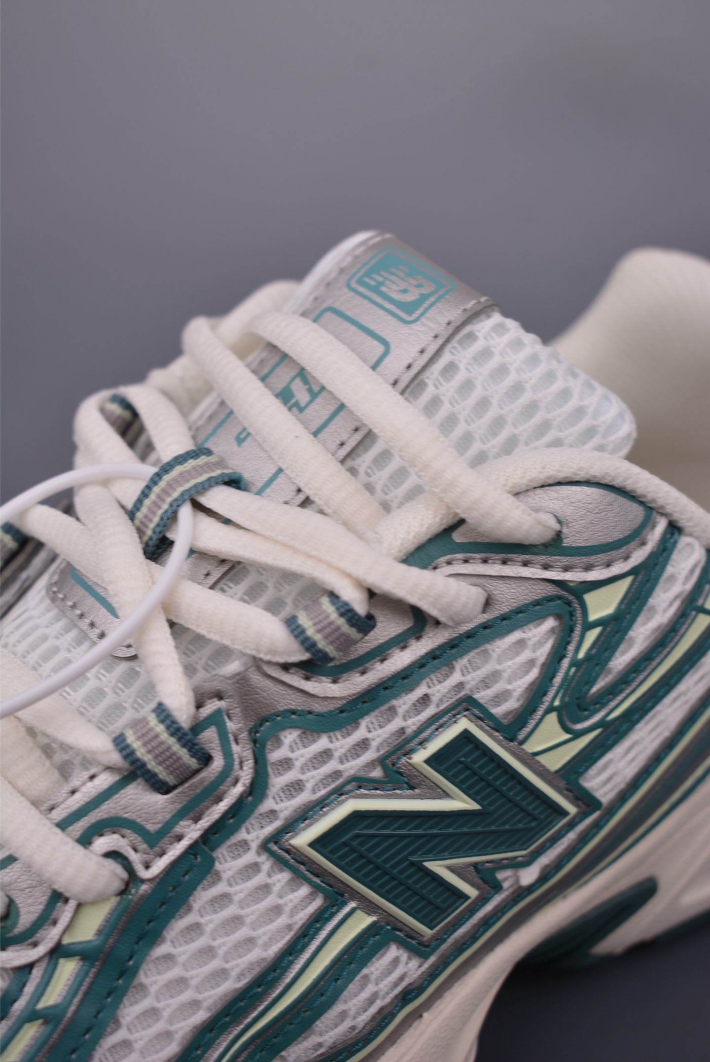 New Balance 740 Series OG Retro Casual Athletic Sneakers - Style & Comfort 8 i1750288009315 3000 0 6