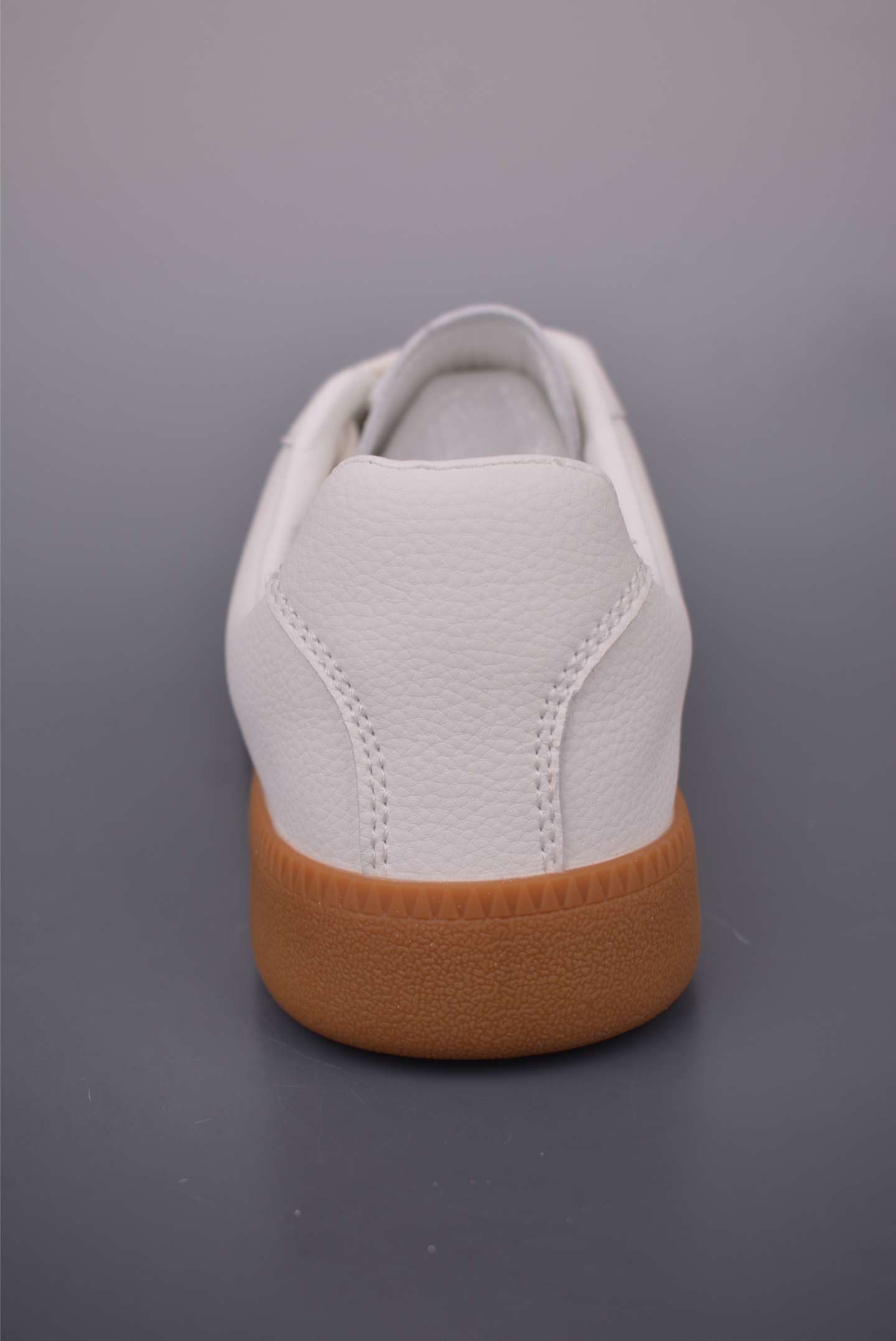 ECCO White Leather Lace-Up Sneakers with Rubber Sole - Casual Comfort 4 i1750288888187 980 0 3