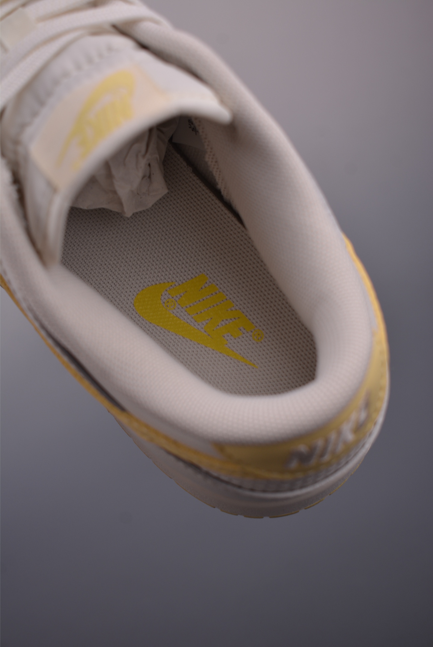 Nike SB Dunk Low Lemon Yellow - Premium Comfort, Authentic Style & Durable Design 10 i1750289416000 5756 0 8