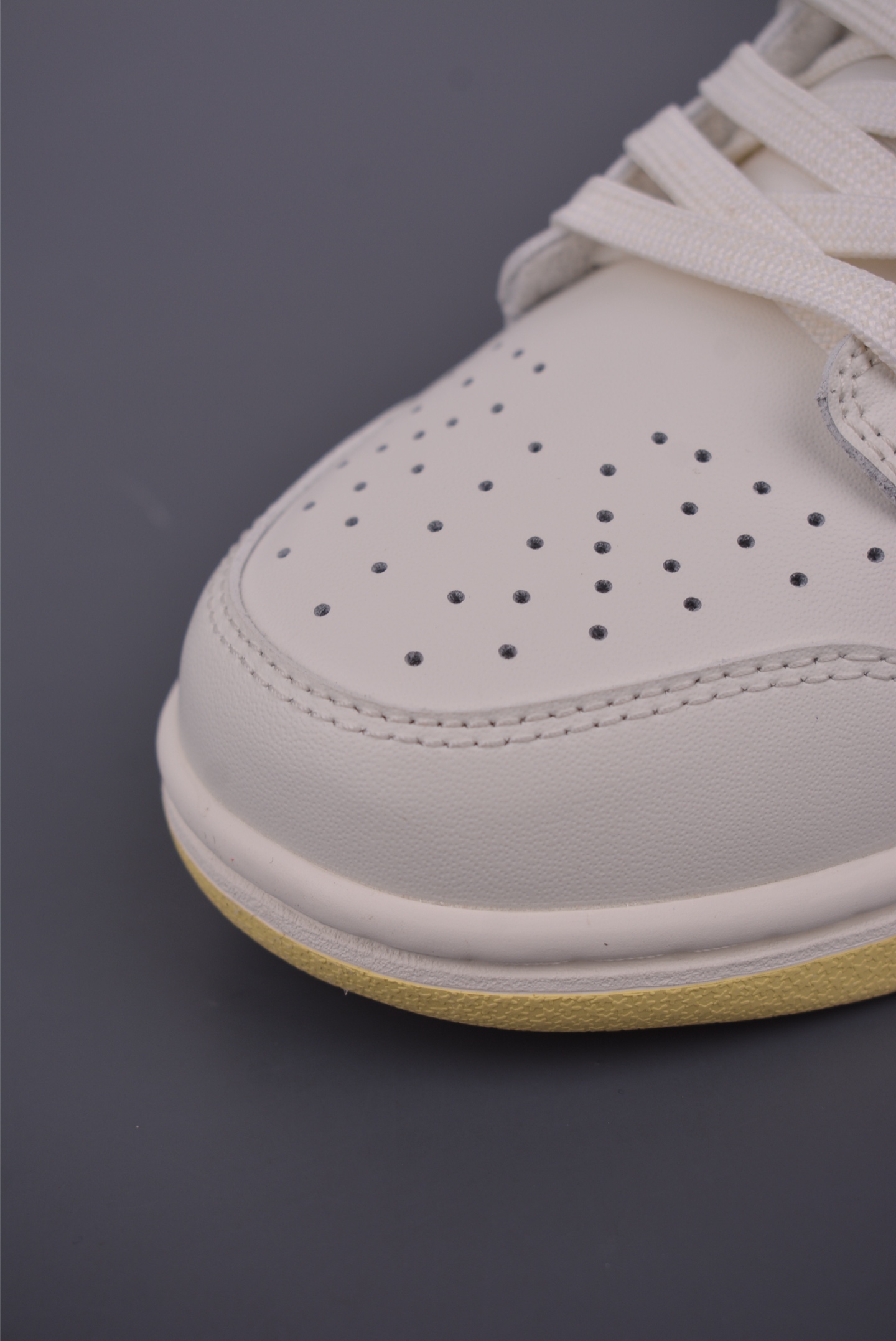 Nike SB Dunk Low Lemon Yellow - Premium Comfort, Authentic Style & Durable Design 7 i1750289416000 5858 0 5