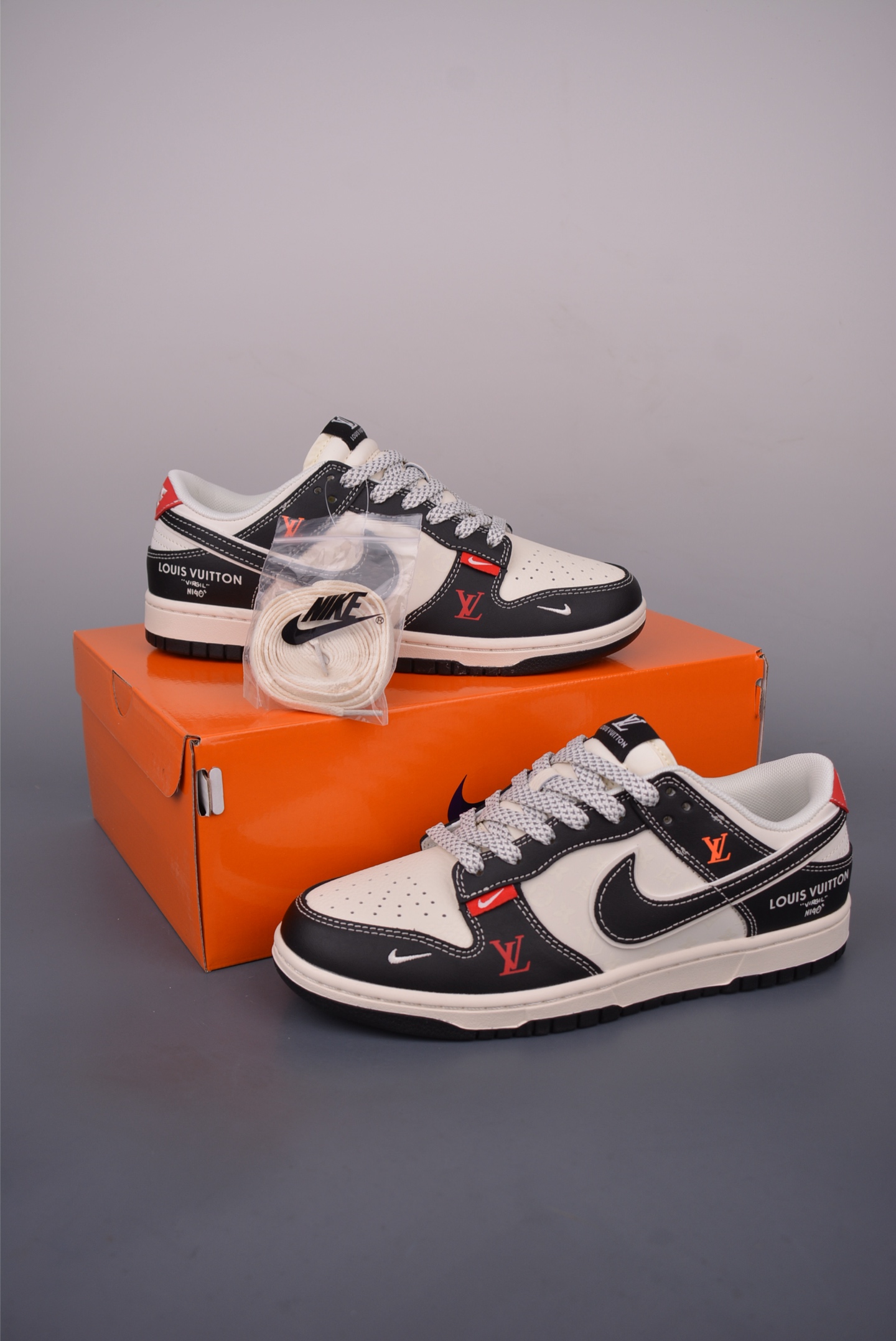 Louis Vuitton x Nike SB Dunk Low Custom Sneakers Premium Leather 6 i1750289494599 7833 0 4