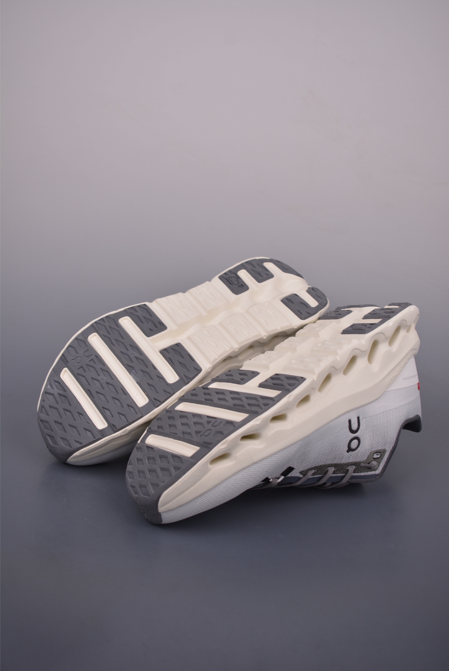 On Cloudtilt Running Shoes - Outdoor Street Style - Lightweight & Breathable 4 i1750289692467 4728 0 2