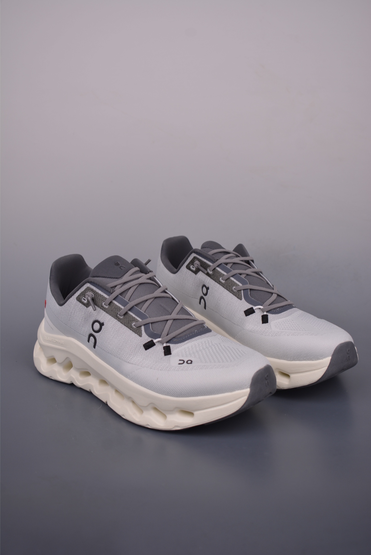Loewe Cloudtilt Outdoor Running Shoes - Urban Exploration, Style & Comfort 3 i1750289867776 3044 0 2