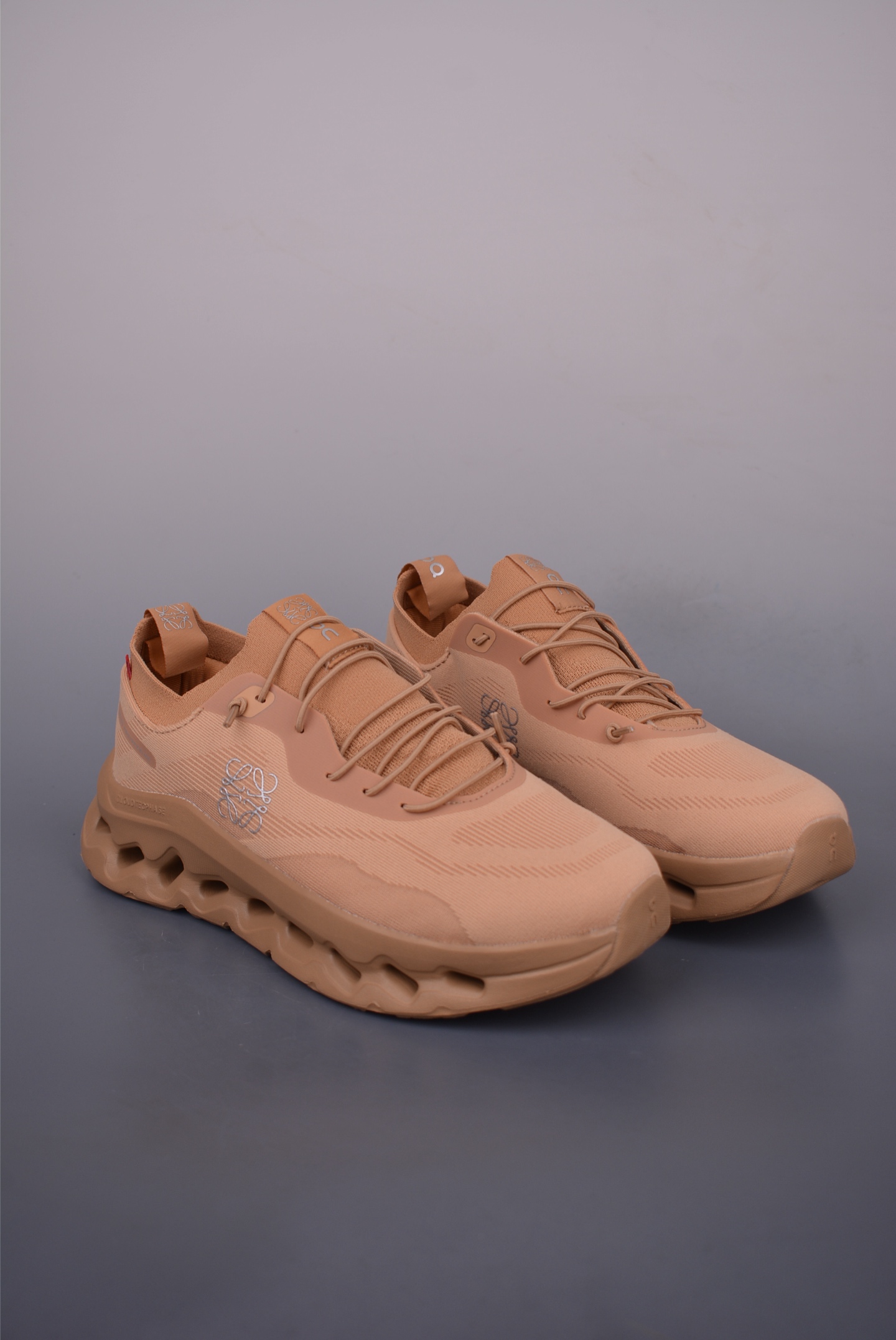 Loewe Cloudtilt Outdoor Running Shoes - Urban Exploration, Style & Comfort 6 i1750289869794 4810 0 5