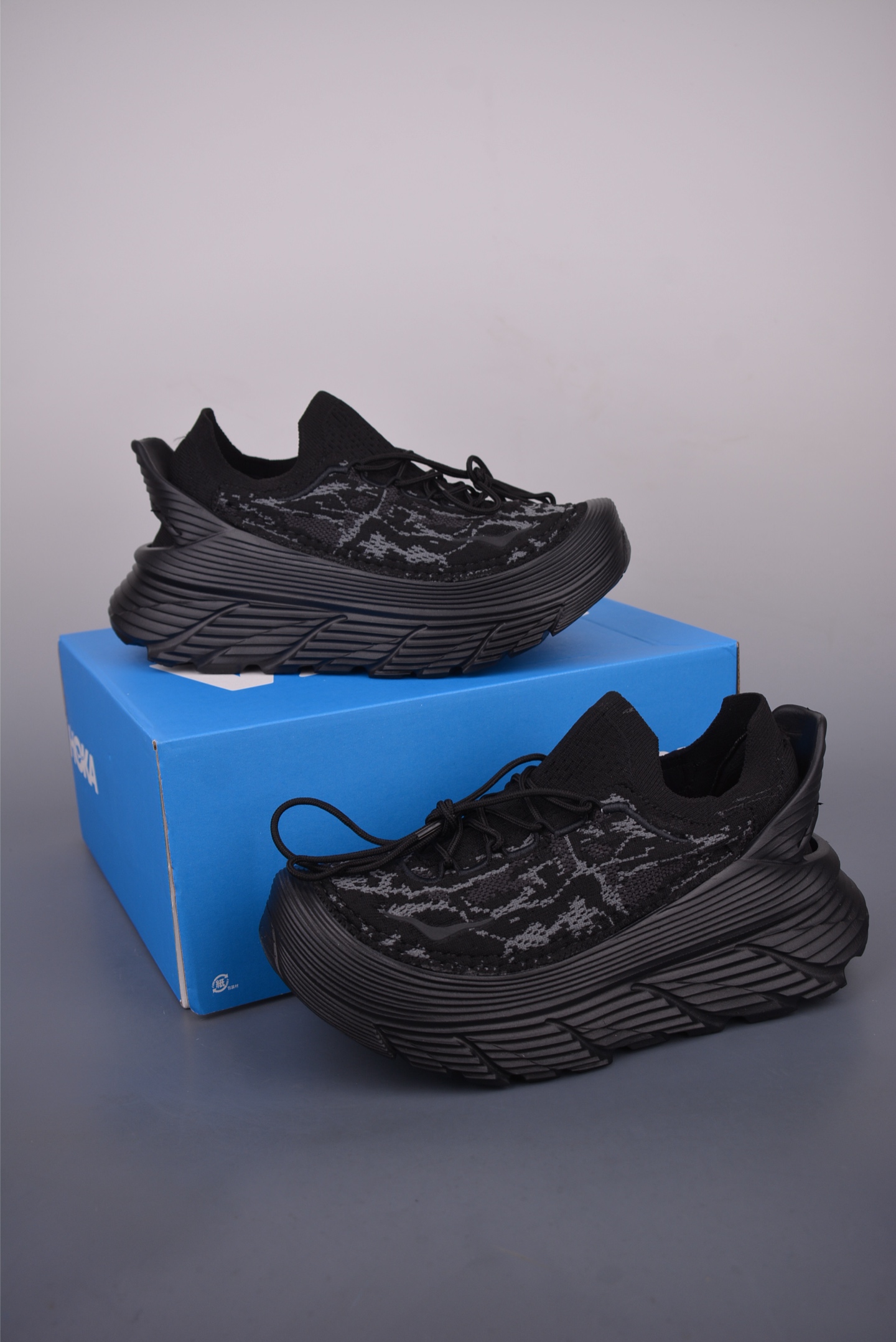 Hoka One One Restore TC Comfortable Shock-Absorbing Sneakers - Perfect for Hiking 5 i1750366915313 2496 0 4