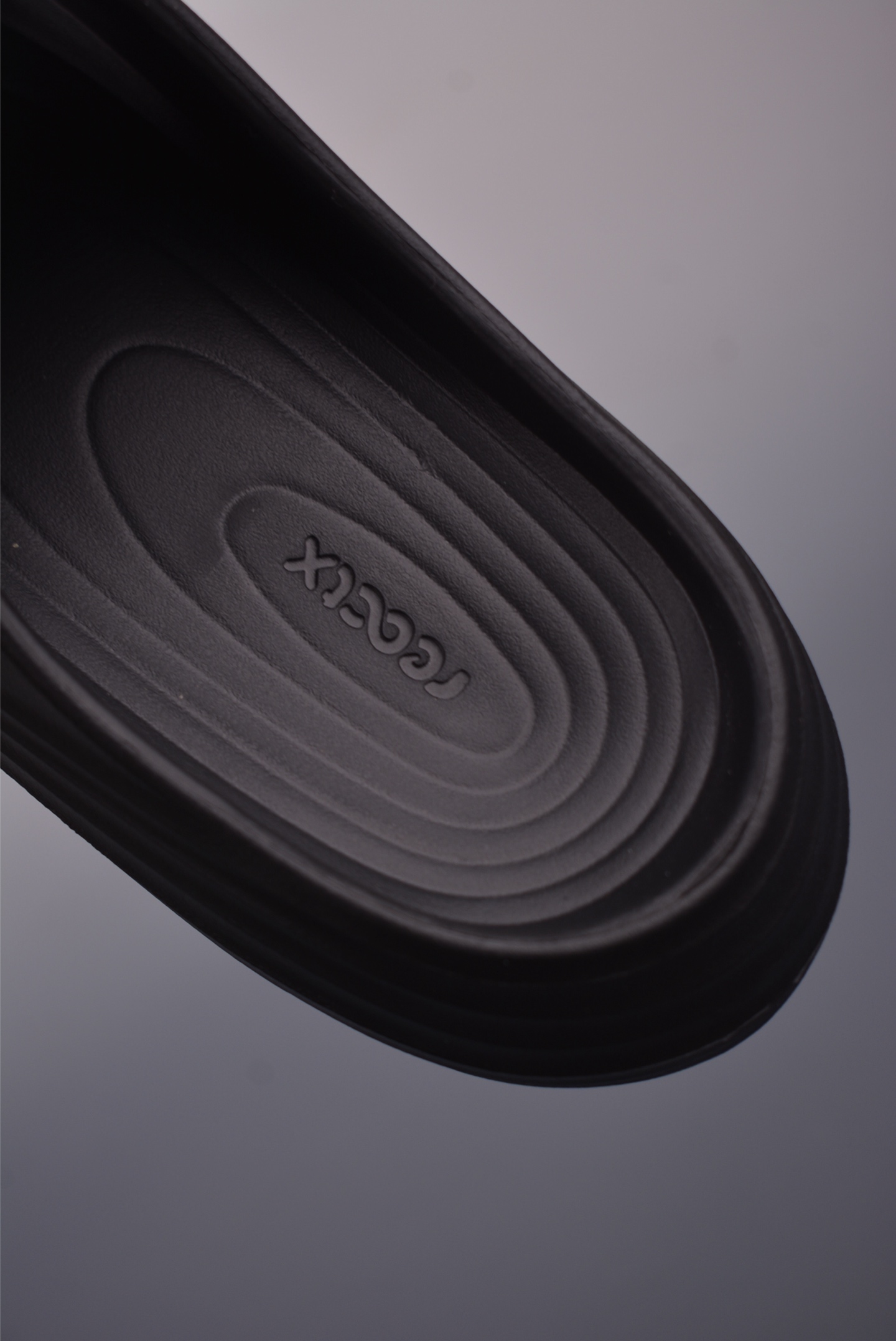 Nike ReactX Rejuven8 耐克夏日穿搭凉鞋 HV4484-004