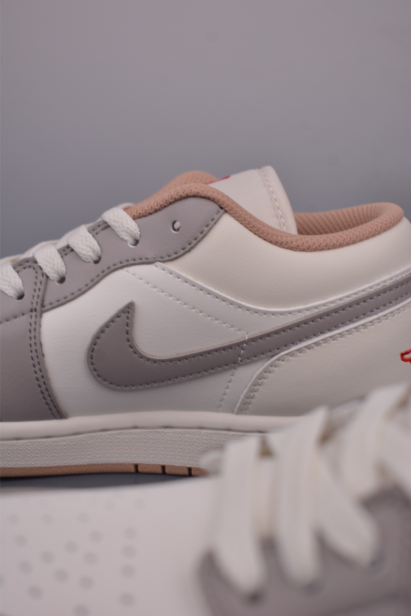 Air Jordan 1 Low 米灰 AJ1乔1低帮休闲板鞋 553558-169-莆田鞋,莆田鞋货源,高仿鞋,高仿鞋货源,安福档口,莆田高仿鞋,莆田鞋批发,高仿鞋批发,莆田高仿运动鞋,高仿运动鞋,莆田运动鞋 Air Jordan 1 Low 米灰 AJ1乔1低帮休闲板鞋 553558-169