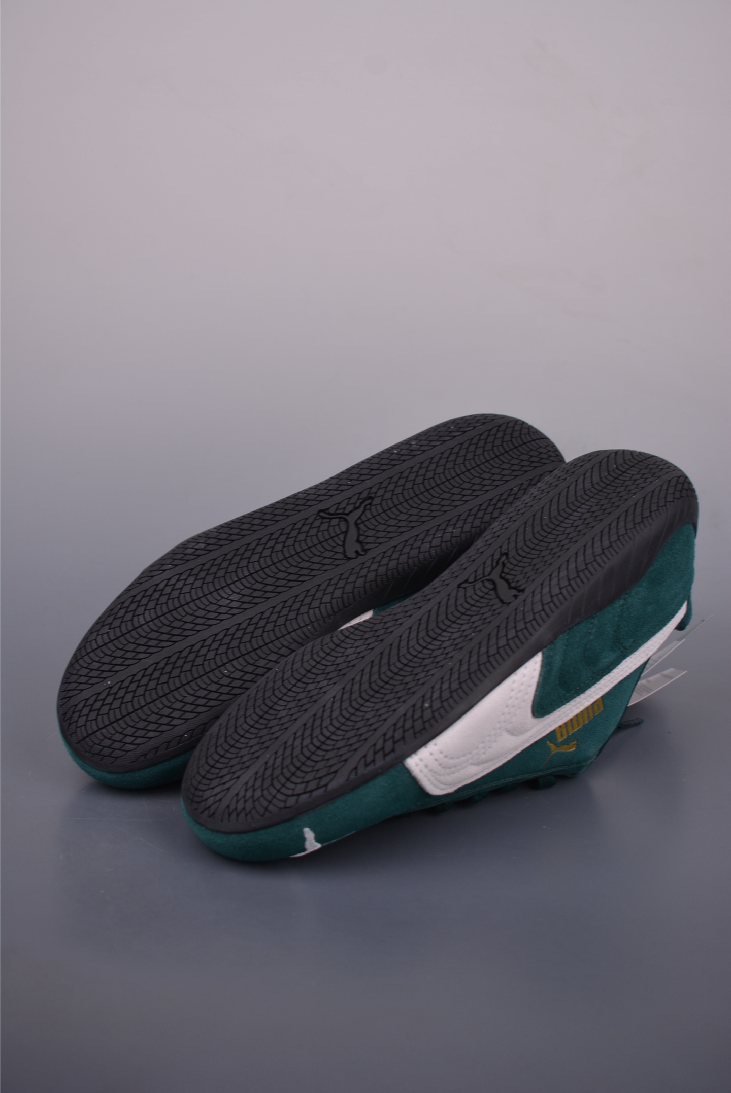 180 Puma Speedcat Sparco 充正版本 彪马罗马阿莫尔系列 复古运动休闲赛车跑鞋 398846-122-Chinese UA Cheap High Quatity Brand Clothes Bags handbags Sneakers wholesale wholesaler seller from China Factory suppliers Fashion Clothing Shoes best Quality Beautiful Price 180 Puma Speedcat Sparco 充正版本 彪马罗马阿莫尔系列 复古运动休闲赛车跑鞋 398846-122