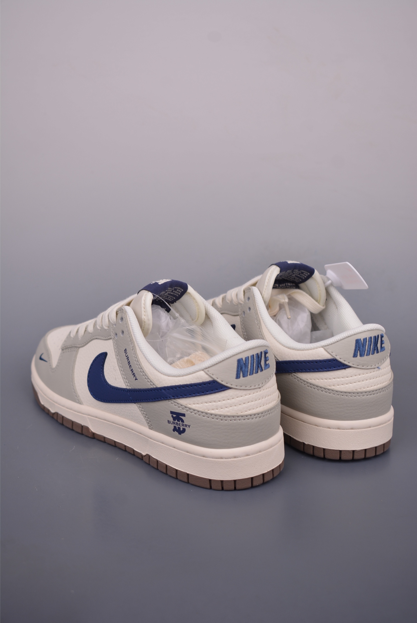 Nike SB Dunk Low Burberry Sneakers - Stylish Comfort and Iconic Design 3 i1750370179360 1527 0 1