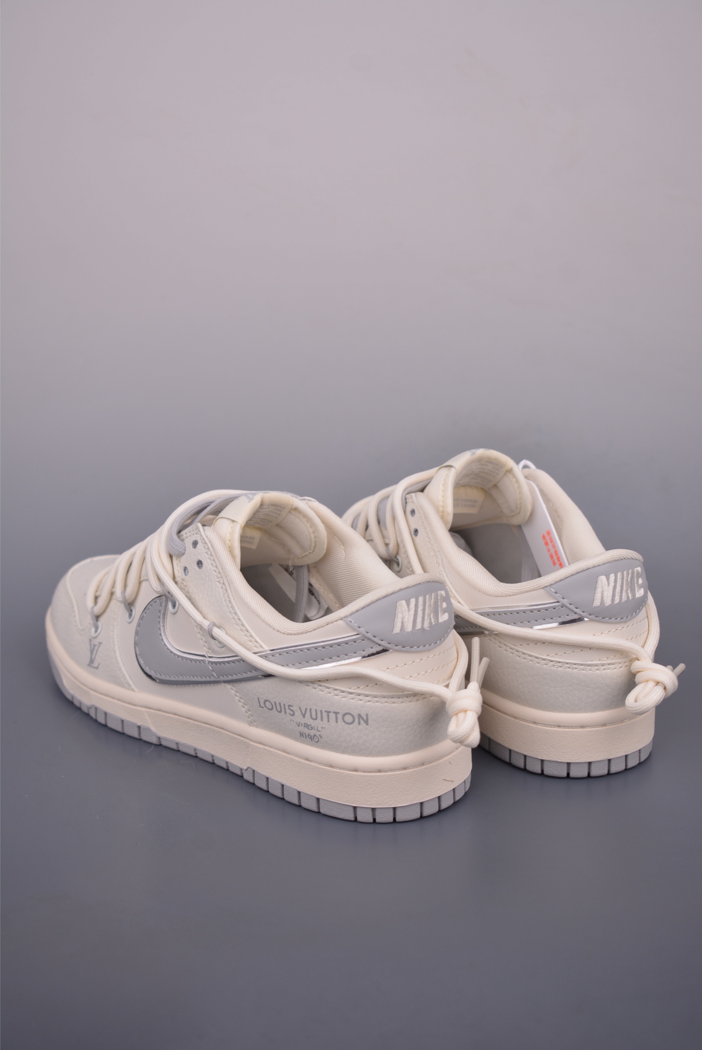 Nike SB Dunk Low x Louis Vuitton Collab Sneakers - Limited Edition Style 2 i1750370309715 5057 0 1
