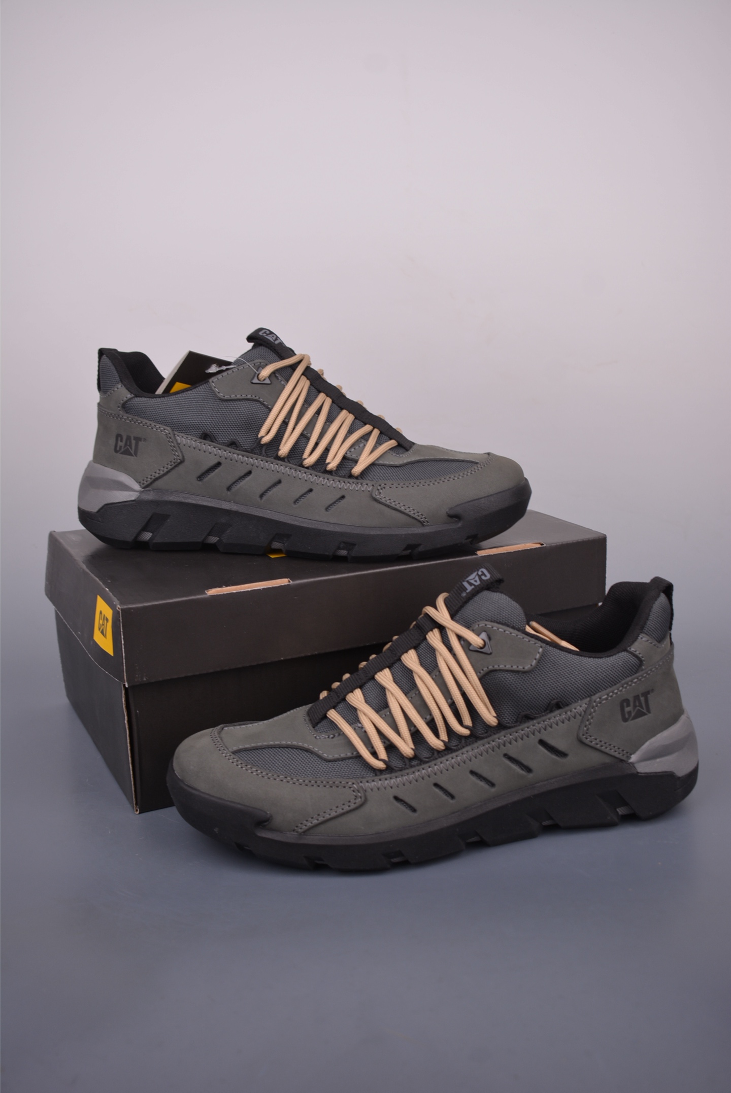 CAT Onboard Low Men's Outdoor Casual Shoes - Durable and Comfortable 7 i1750371453259 8384 0 4