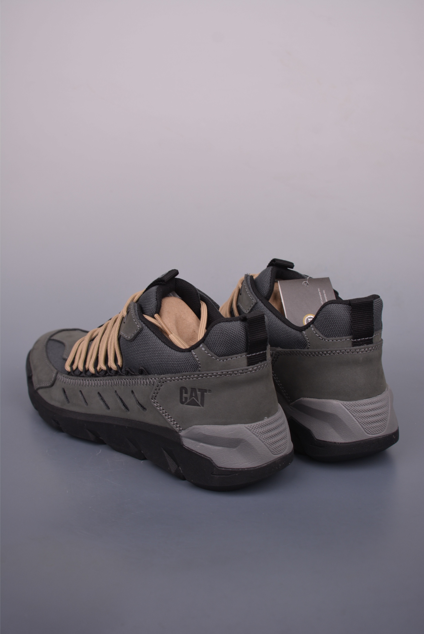 Caterpillar Men's Onboard Low Casual Shoe - Durable Suede, Lightweight Design 3 i1750371453276 838 0 1