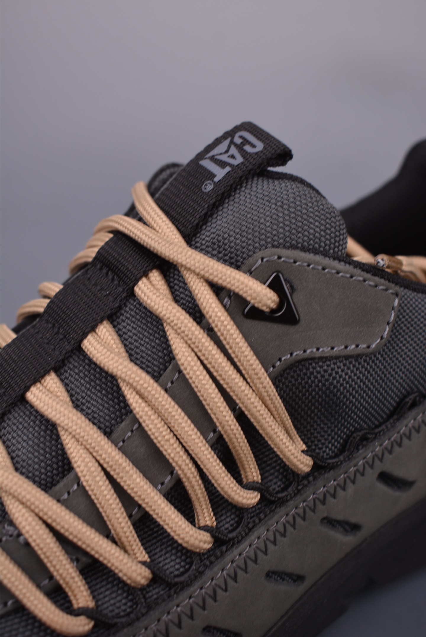 Caterpillar Men's Onboard Low Casual Shoe - Durable Suede, Lightweight Design 8 i1750371453283 37 0 6