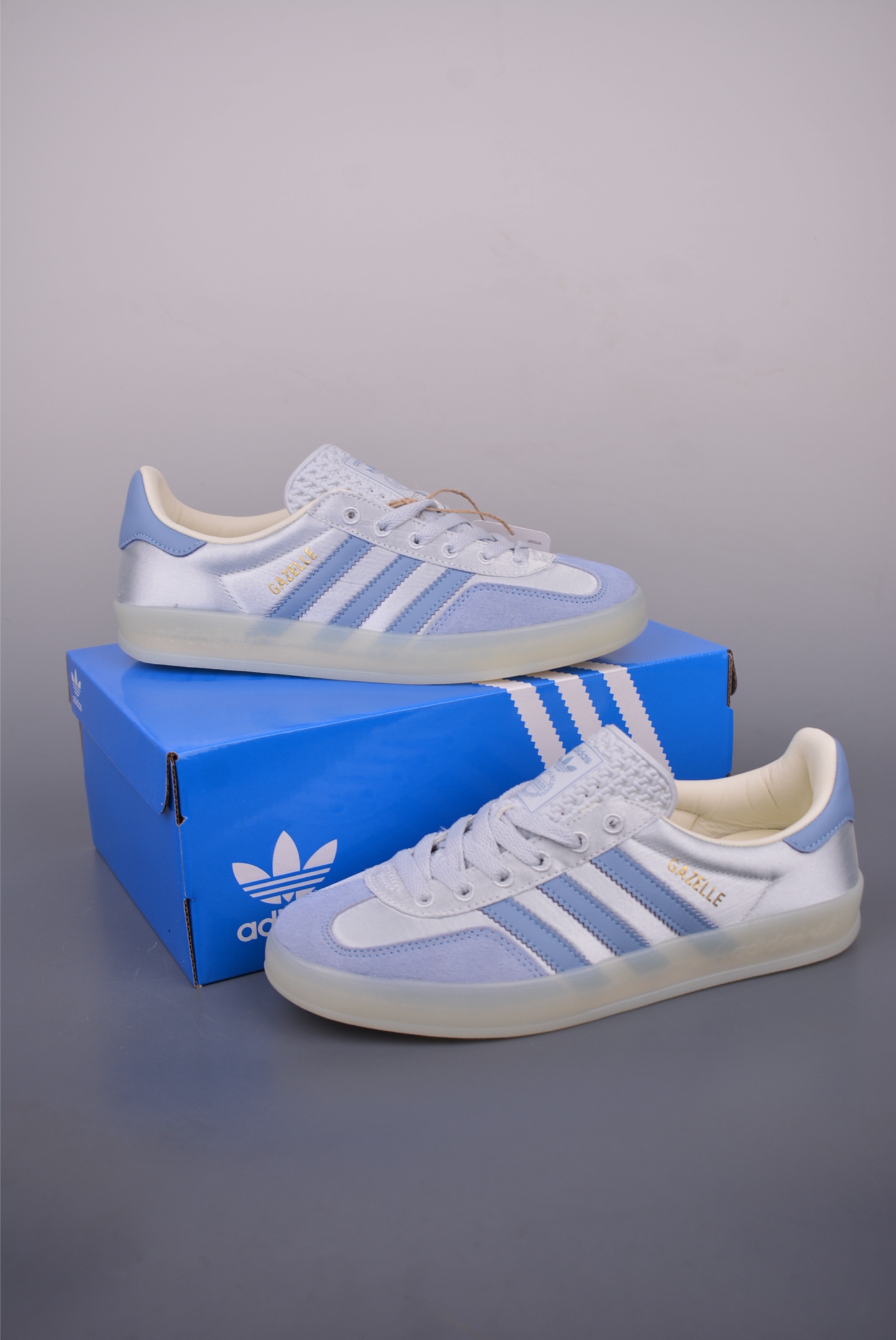 Adidas Originals Gazelle Indoor Low-Top Sneakers - Light Blue/White 5 i1750451590761 6681 0 4