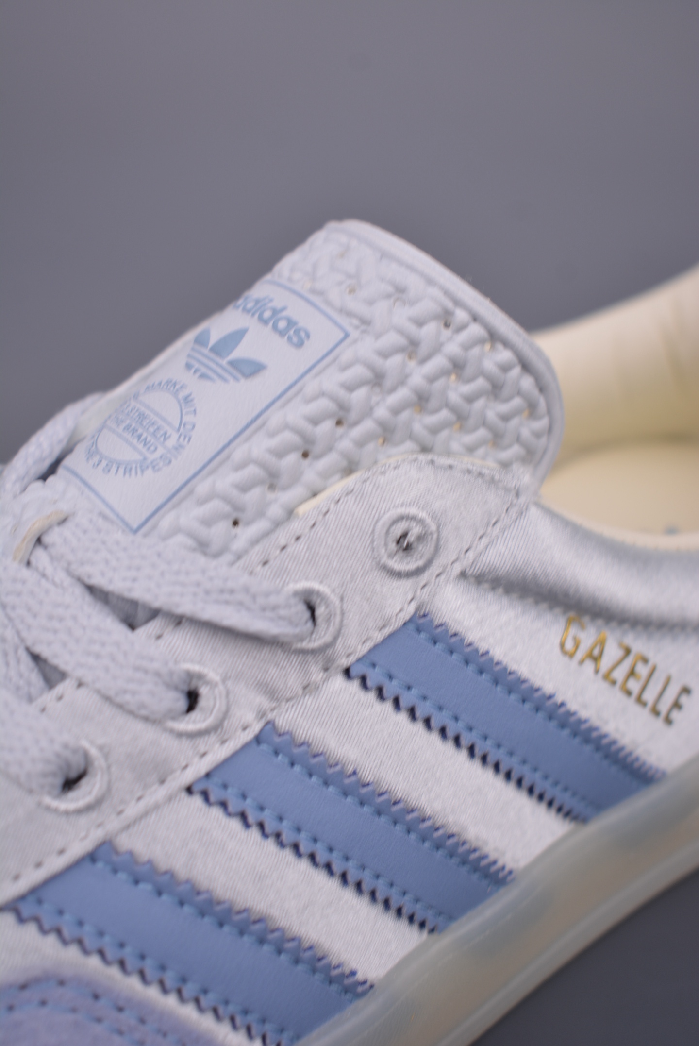 Adidas Originals Gazelle Indoor Low-Top Sneakers - Light Blue/White 7 i1750451593802 8290 0 6