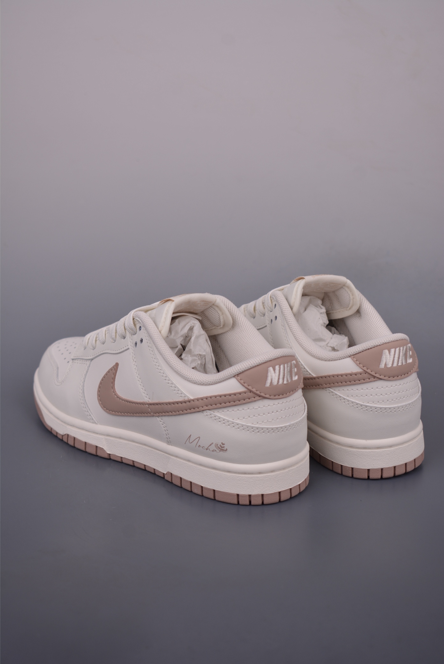 Nike SB Dunk Low 'Just Do It' Cream/Pink Leather Sneakers - Fashionable Shoes 3 i1750452308392 8814 0 1