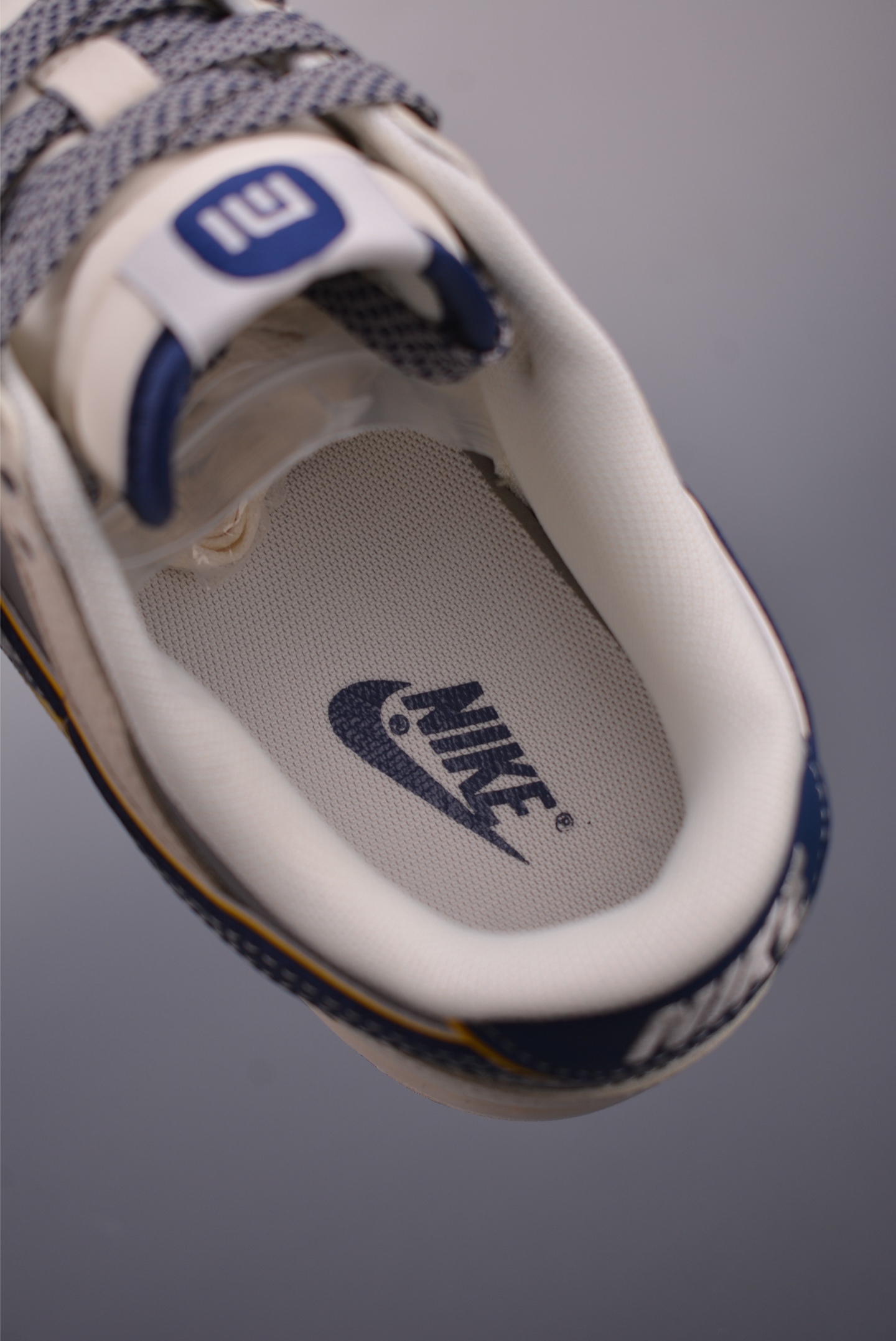 Nike SB Dunk Low Xiaomi SU7 Sneakers - Premium Quality, Perfect for Everyday Wear 9 i1750452416045 3043 0 8