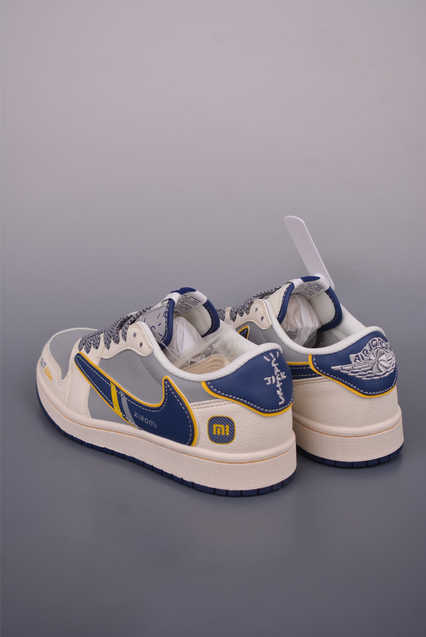 Fragment X Travis Scott X Xiaomi SU7 Air Jordan 1 Low Shoes 3 i1750452459434 2043 0 1