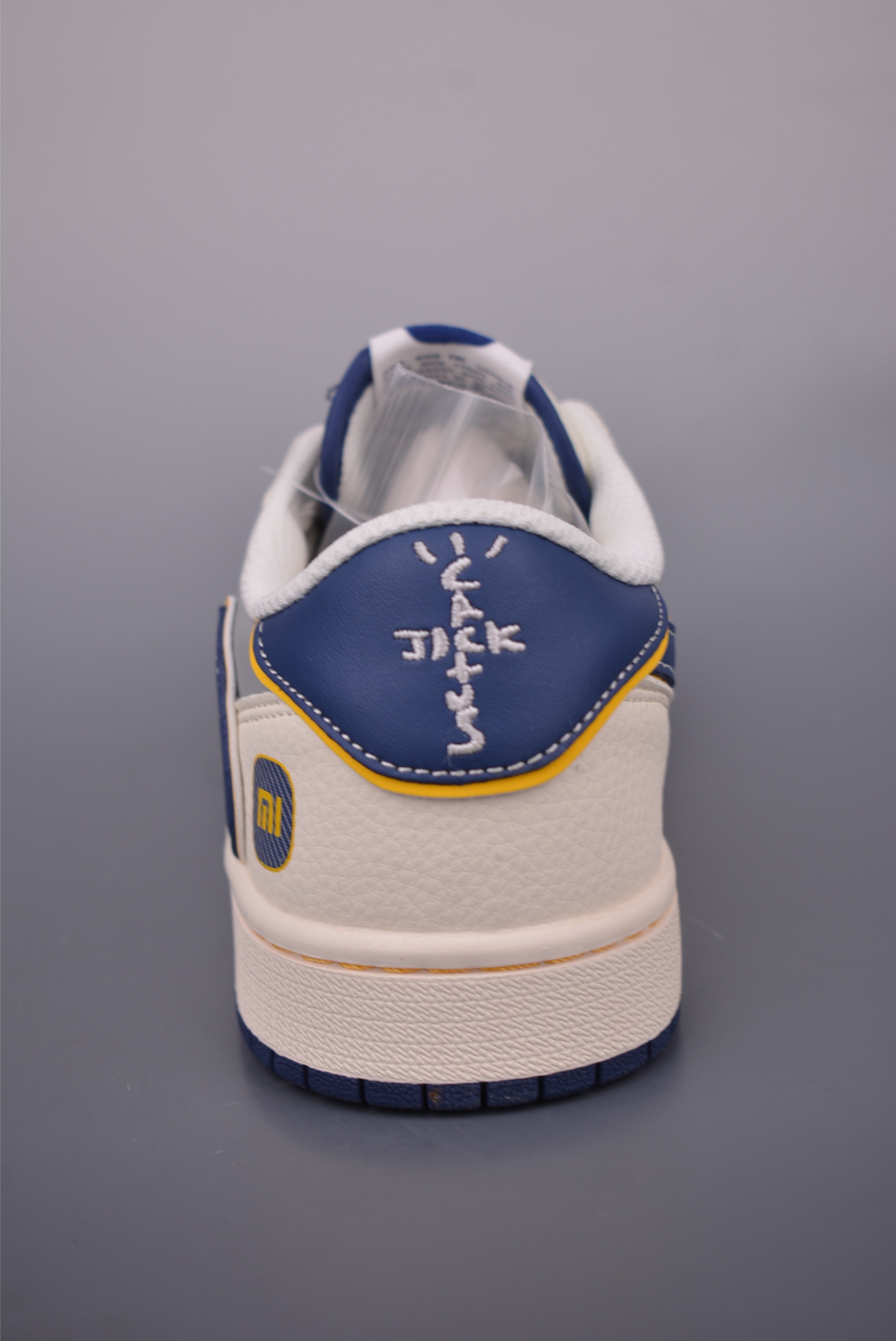 Fragment X Travis Scott X Xiaomi SU7 Air Jordan 1 Low Shoes 5 i1750452460682 3910 0 3