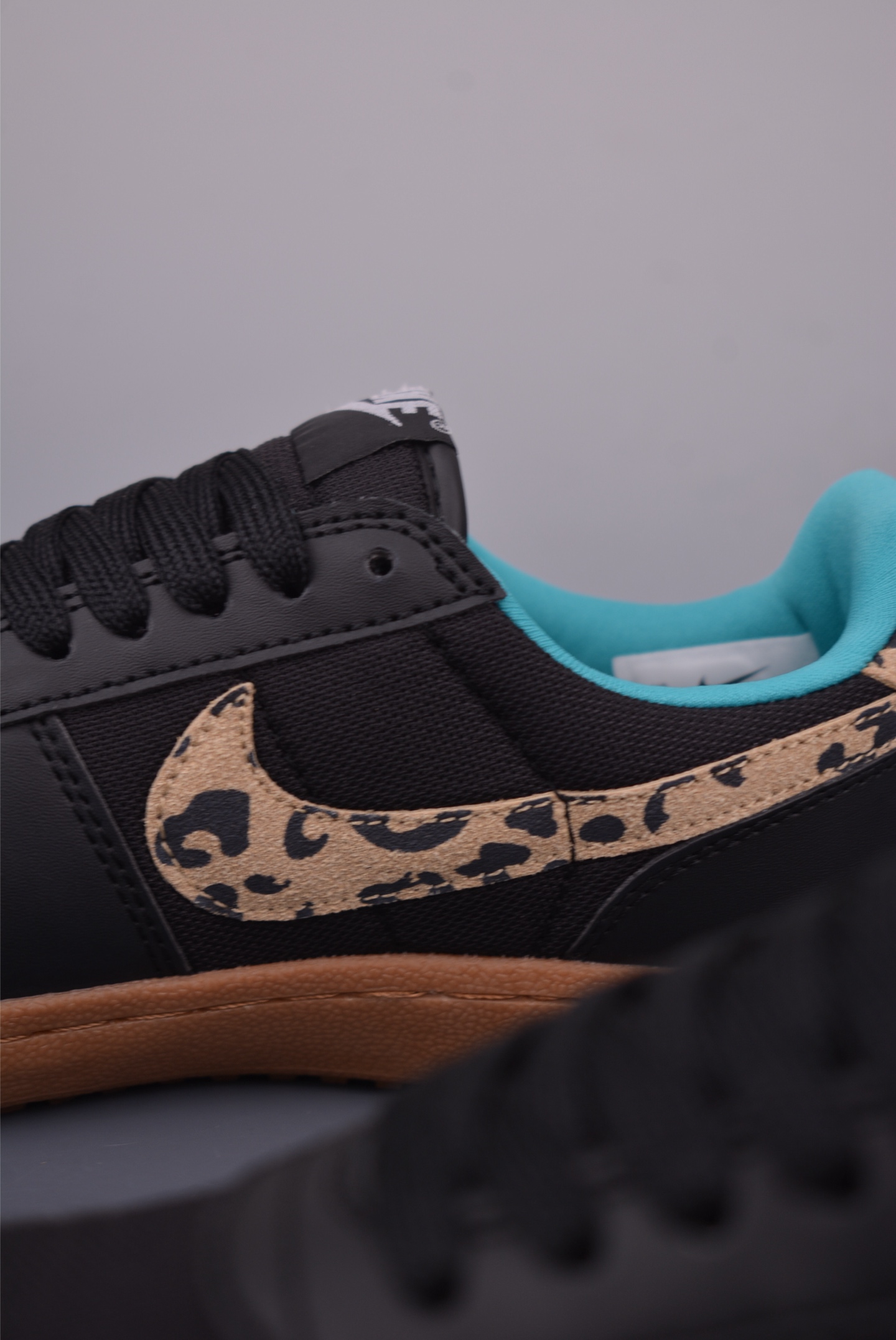 Nike Field General 82 'Snake Skin Swoosh' Low-Top Sneakers - Black/Tan 8 i1750452519835 2387 0 7