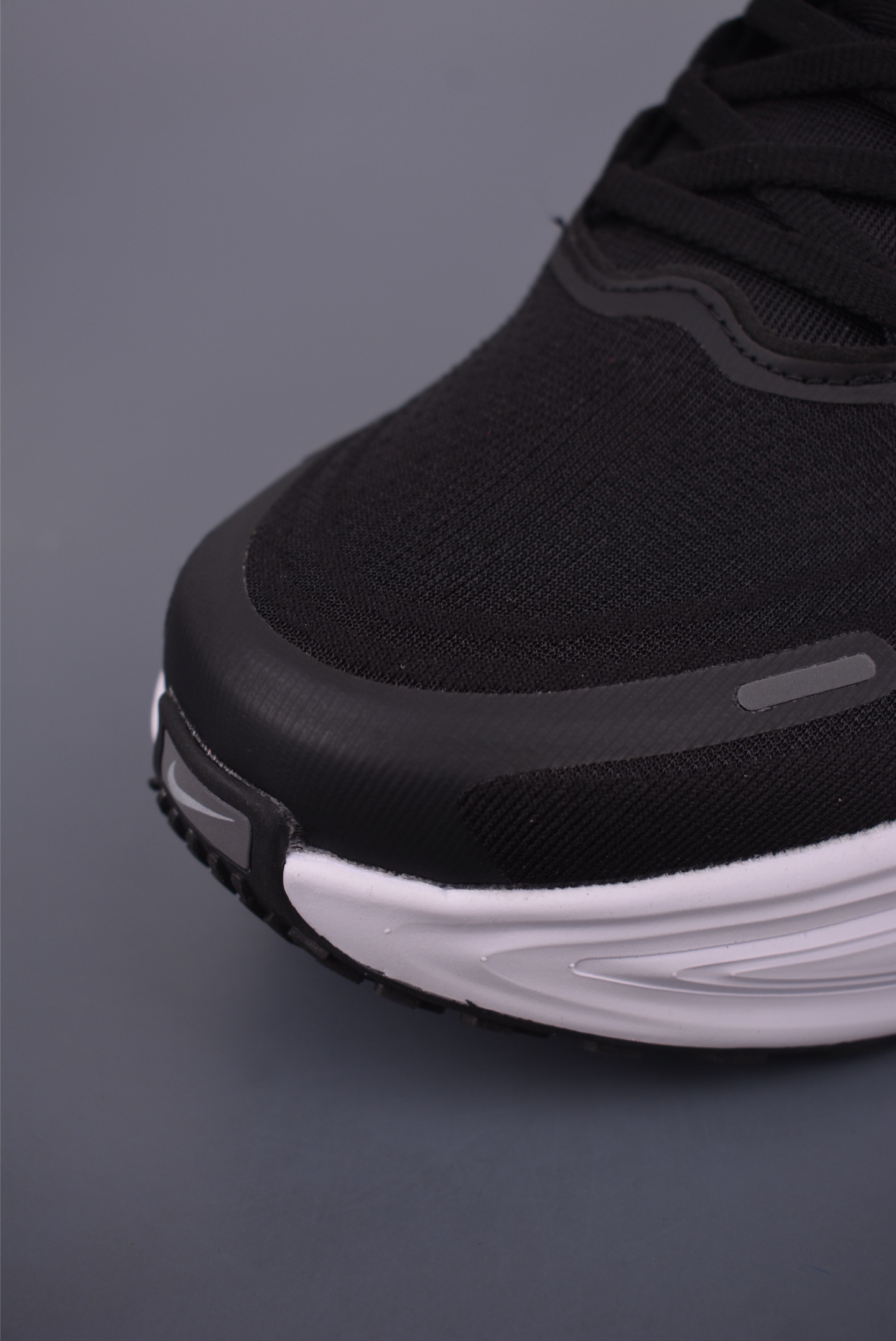 Nike Air Zoom Vomero Running Shoes, Black and White, Cushioned Comfort 6 i1750456011427 5014 0 5