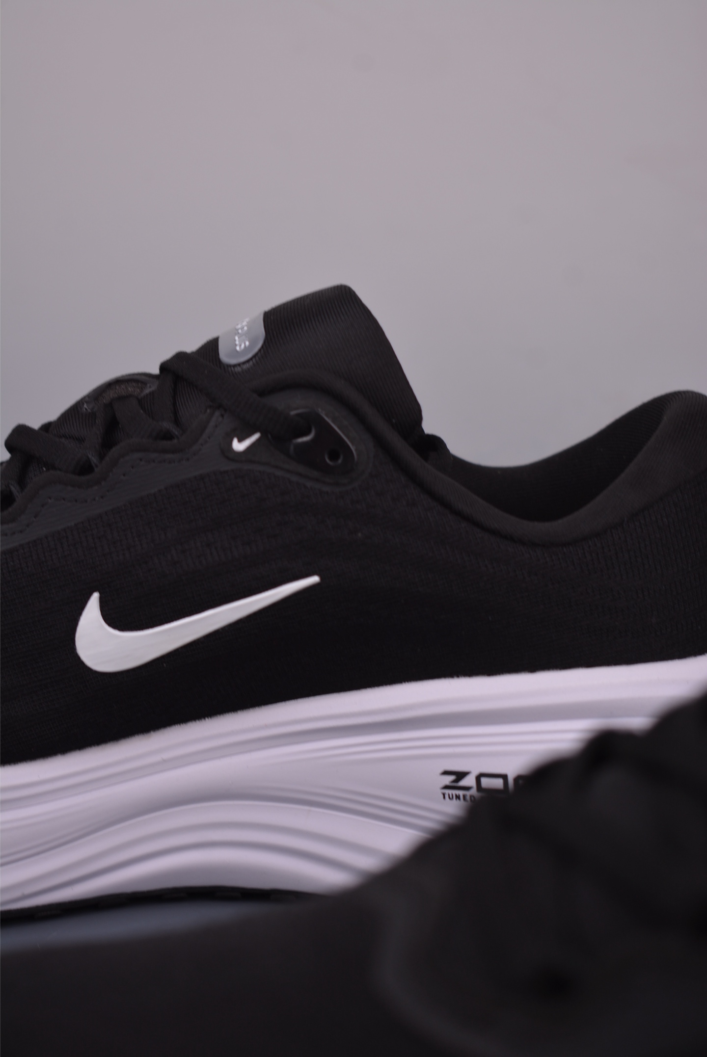 Nike Air Zoom Vomero Running Shoes, Black and White, Cushioned Comfort 8 i1750456011427 979 0 7