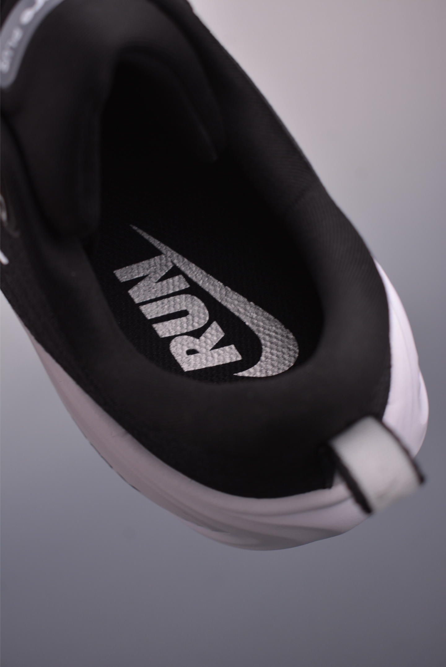 Nike Air Zoom Vomero Running Shoes, Black and White, Cushioned Comfort 9 i1750456012670 7012 0 8