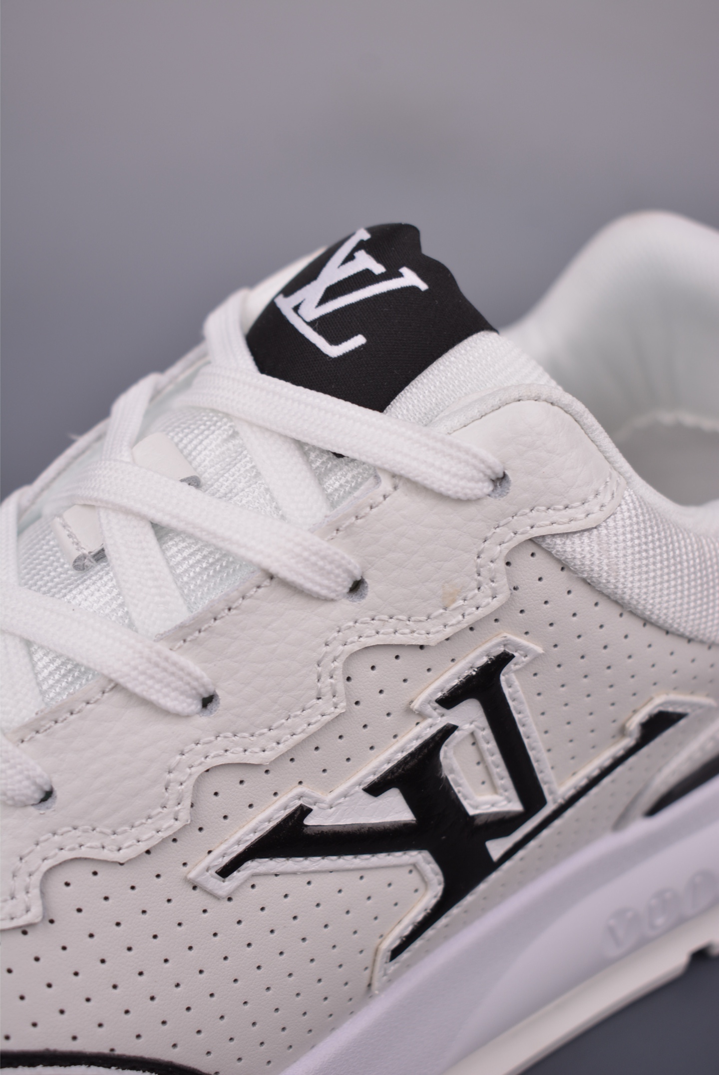 Louis Vuitton Trainer Sneaker Low White Leather,Sizes 36-45,Great Gift 7 i1750460371628 2804 0 6
