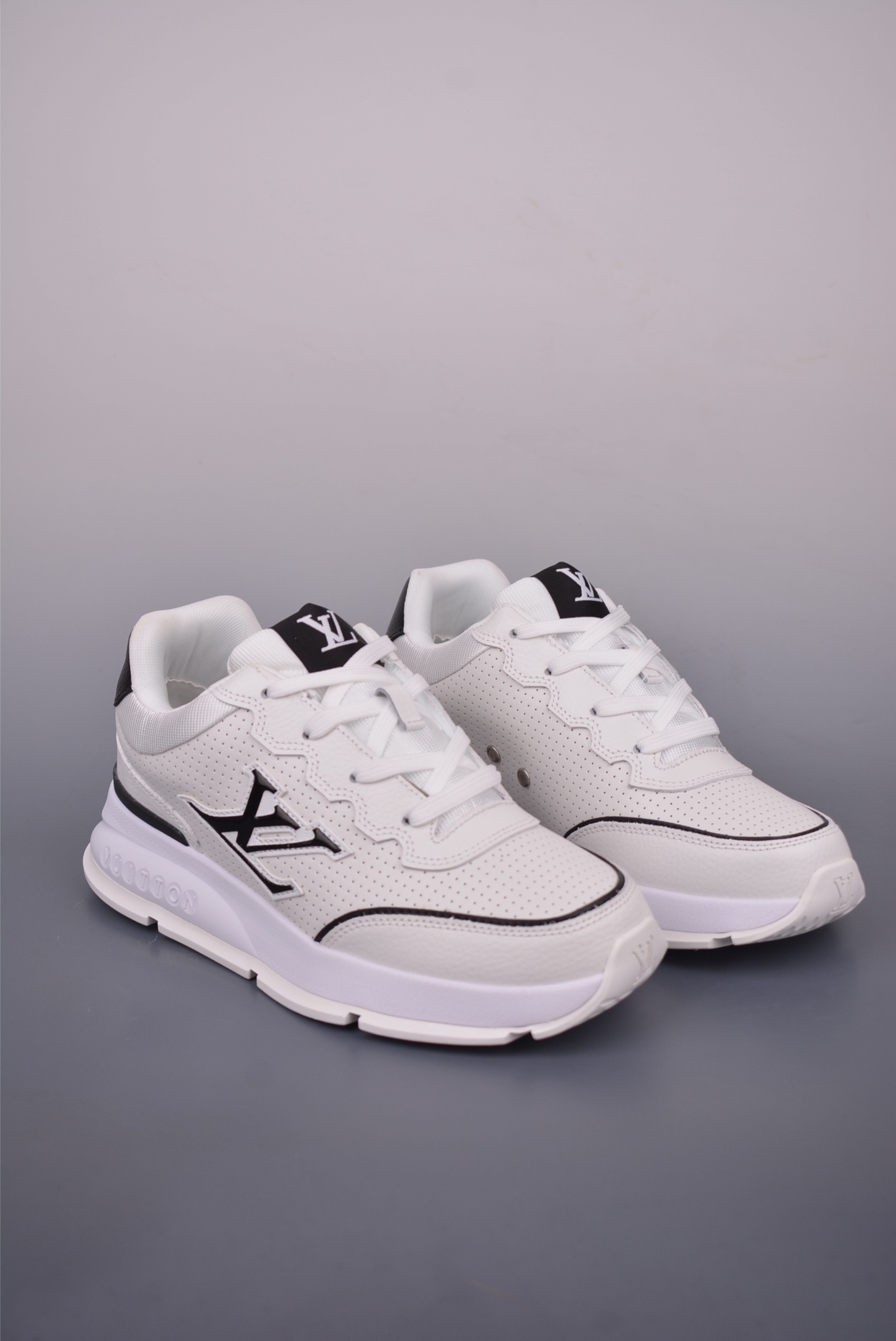 Louis Vuitton Trainer Sneaker Low White Leather,Sizes 36-45,Great Gift 1 i1750460371641 3480 0 0
