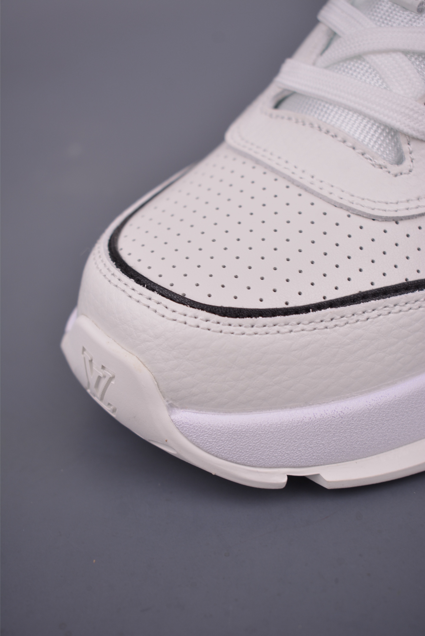 Louis Vuitton Trainer Sneaker Low White Leather,Sizes 36-45,Great Gift 6 i1750460371705 9102 0 5