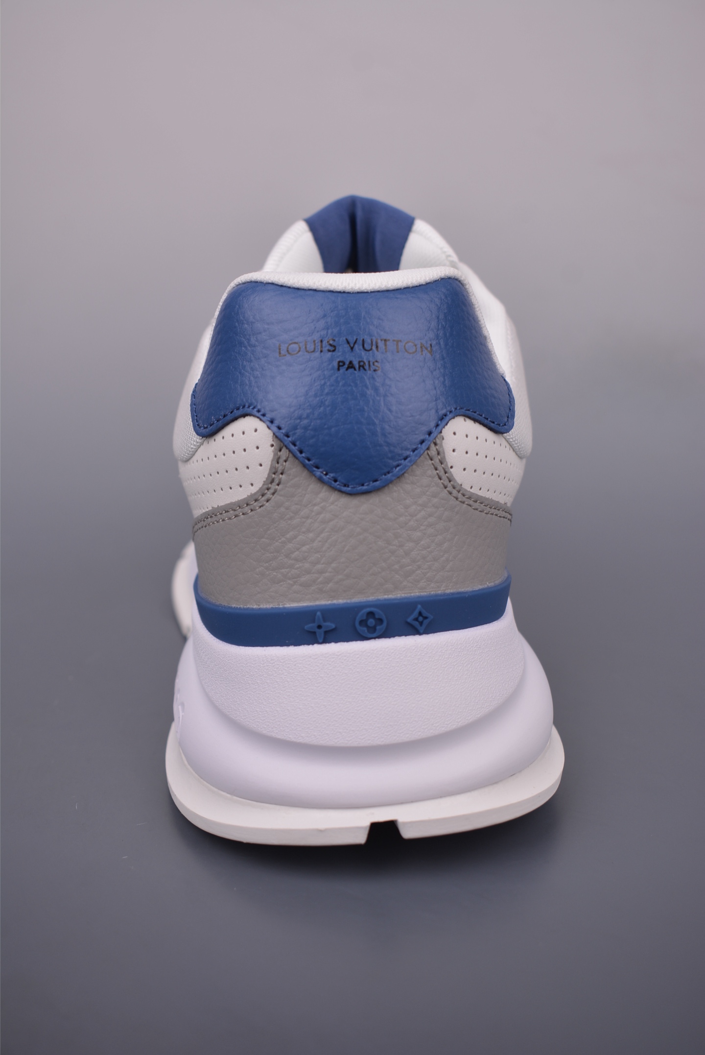 Louis Vuitton Trainer Sneaker Low White Leather Casual Shoes - Stylish & Comfy 5 i1750460396176 9360 0 3