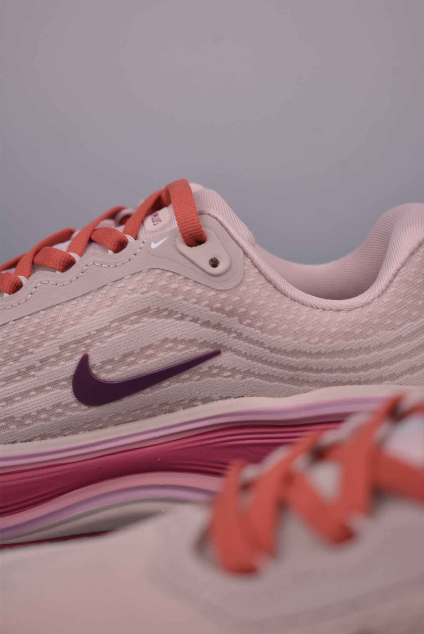 Nike Air Zoom Vomero Women's Running Shoes- Plush Comfort, Responsive Ride 8 i1750536183999 4372 0 7