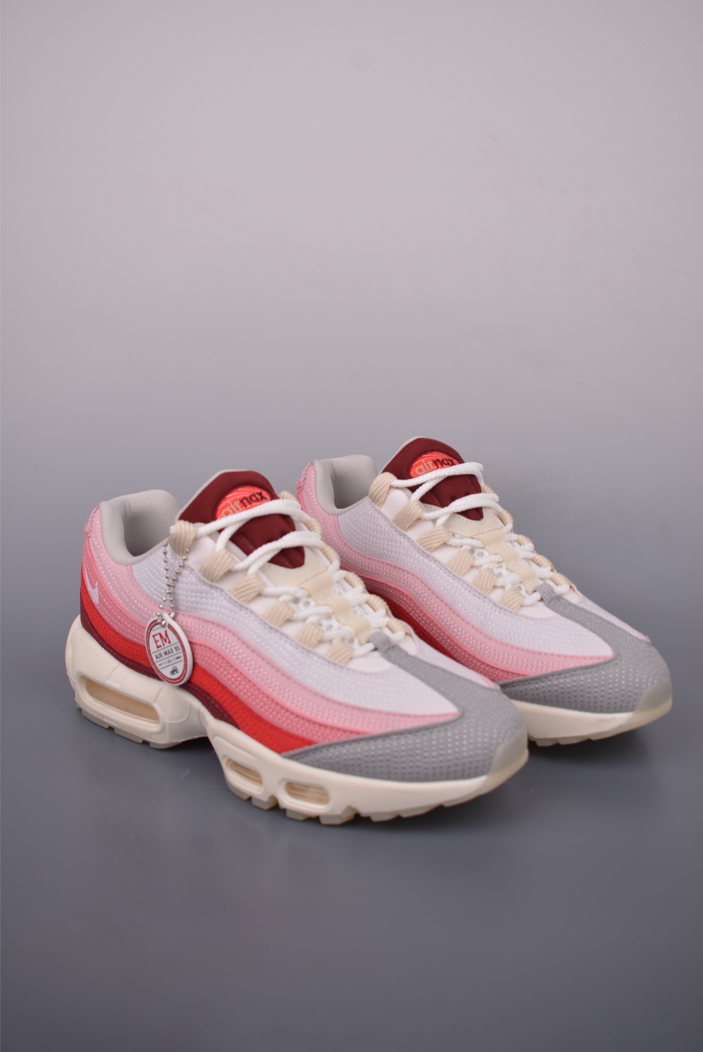 Nike Air Max 95: Iconic Design, Supreme Comfort, and Stylish Pink Accents 2 i1750536232113 9847 0 0