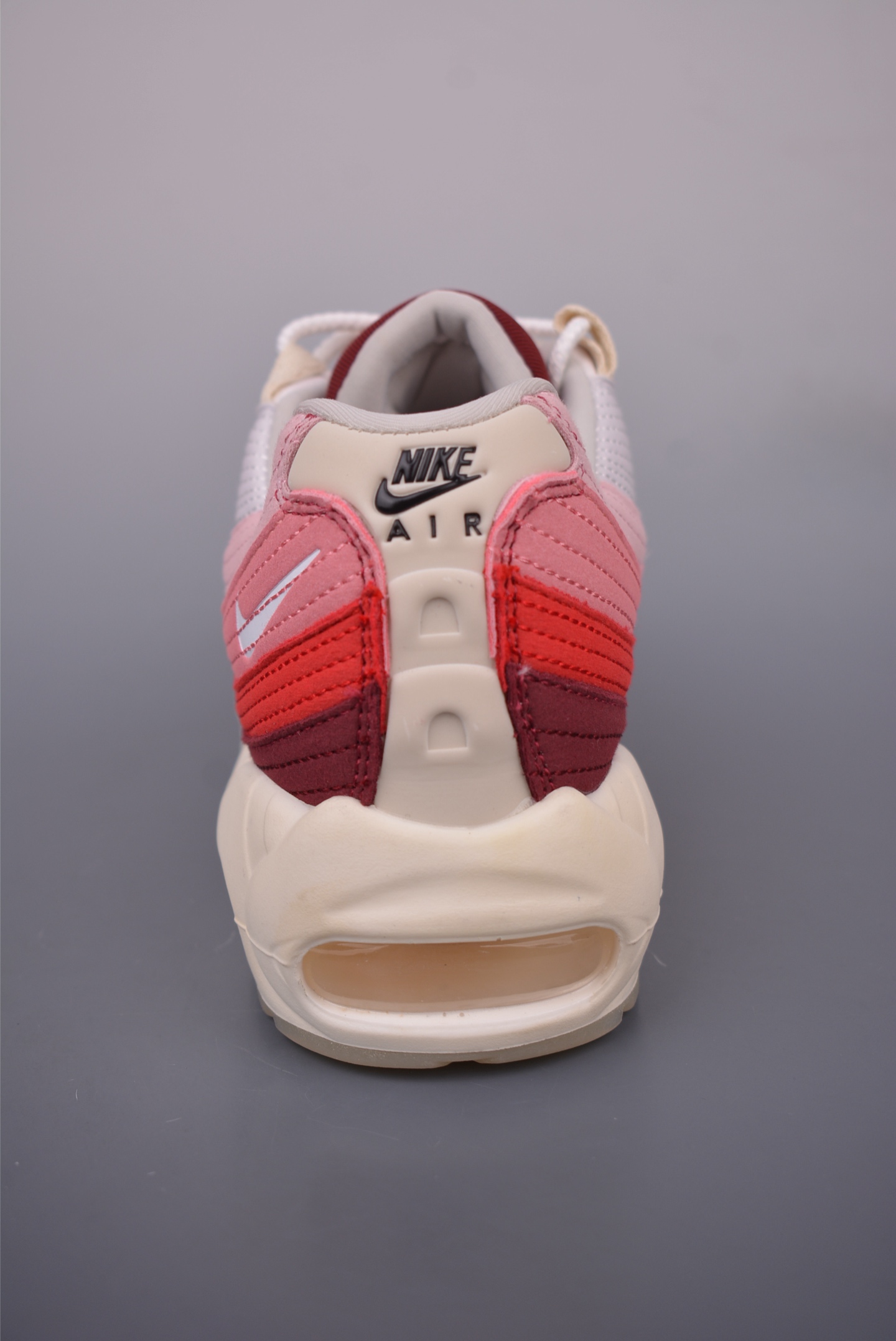 Nike Air Max 95: Iconic Design, Supreme Comfort, and Stylish Pink Accents 5 i1750536232164 5691 0 3
