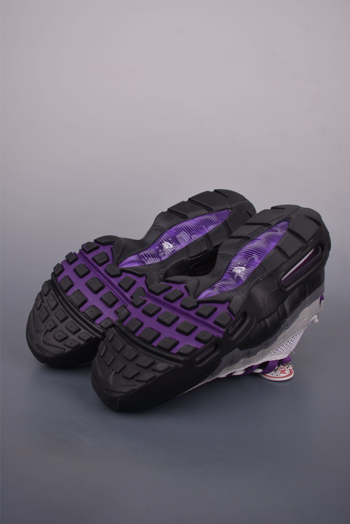 Nike Air Max 95: Iconic Style, Supreme Comfort, and Cushioning Sneaker 4 i1750536275402 6163 0 2