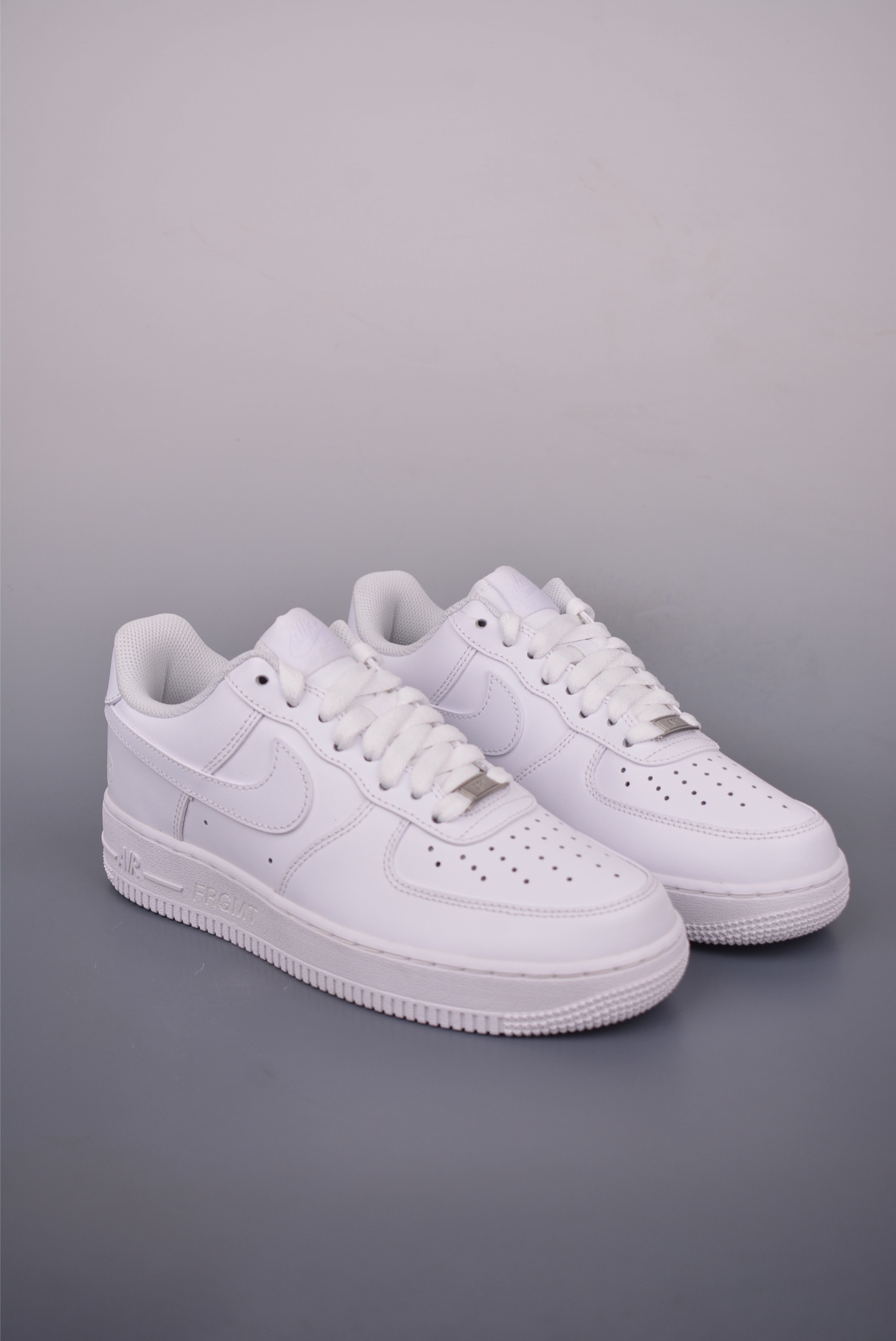 Nike Air Force 1 Low White Retro Basketball Shoes for Men and Women 2 i1750536444209 9279 0 0