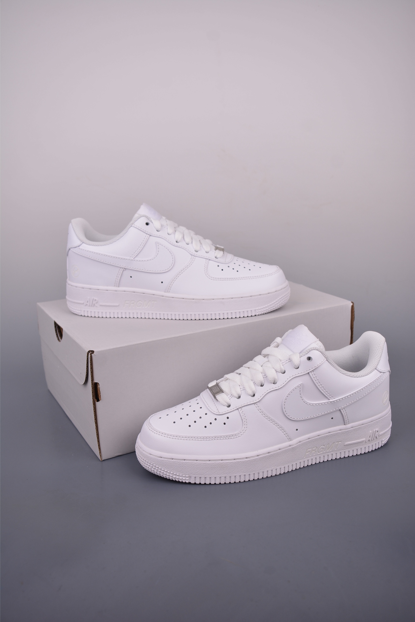 Nike Air Force 1 Low White Retro Basketball Shoes for Men and Women 6 i1750536446362 581 0 4