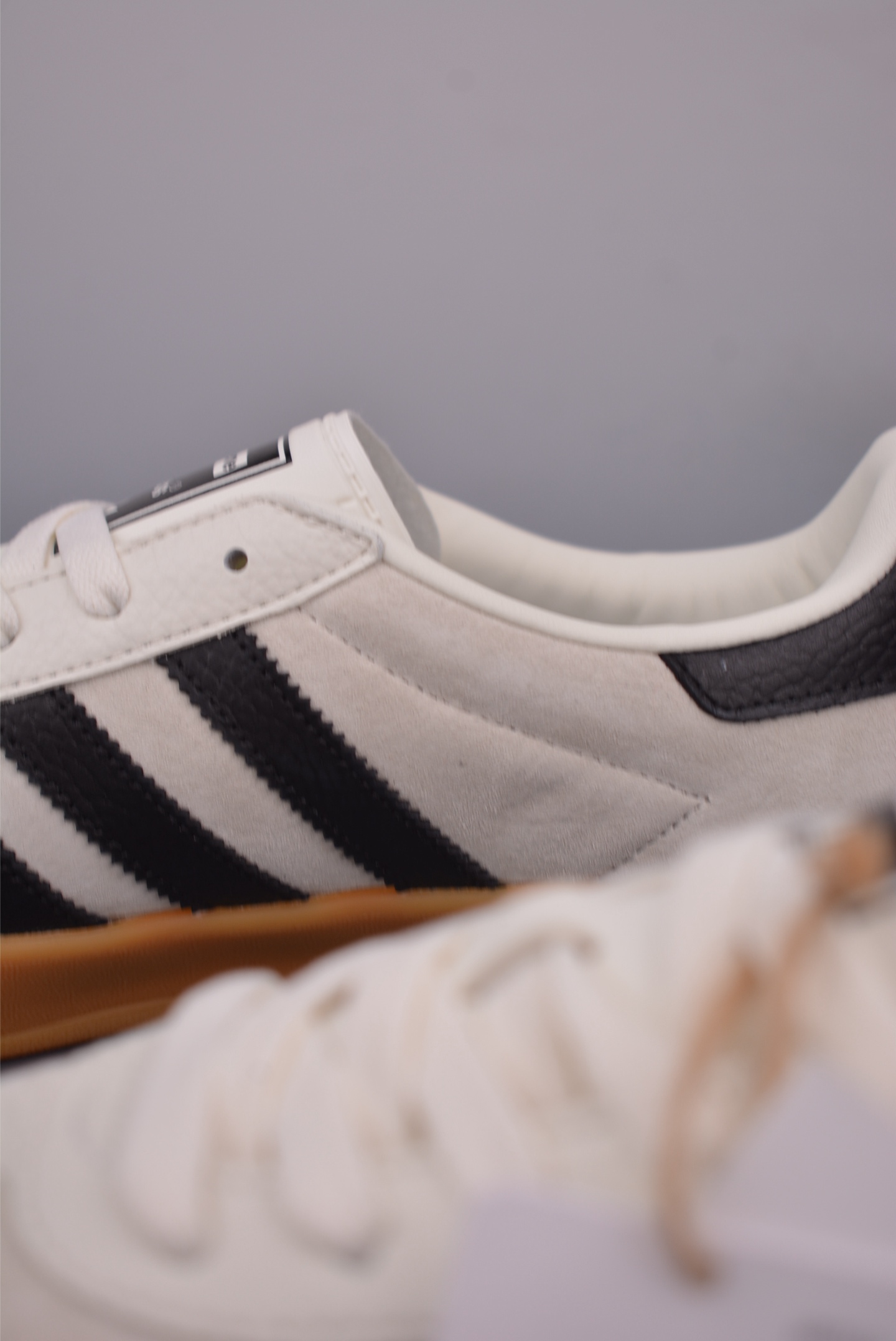 Adidas x Supreme Gazelle OG: Retro-Inspired Sneakers with Premium Comfort 8 i1750540767130 3611 0 7