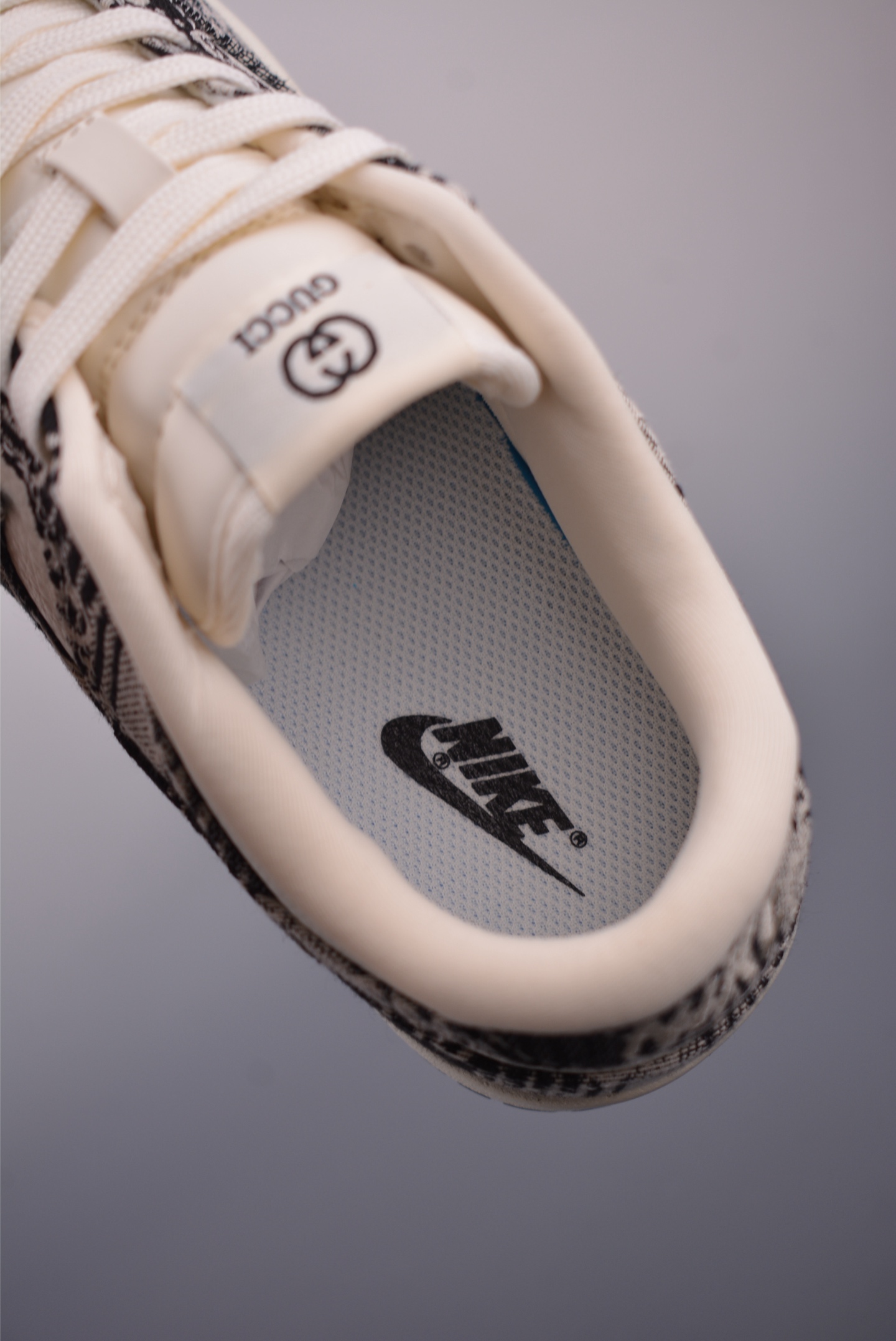 Nike SB Dunk Low Gucci Collaboration Premium Leather Sneakers - Limited Edition 10 i1750541163177 6716 0 8