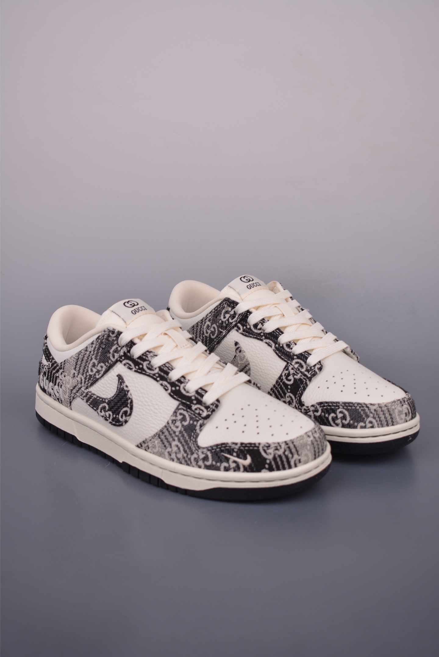 Nike SB Dunk Low Gucci Collaboration Premium Leather Sneakers - Limited Edition 2 i1750541164445 7910 0 0