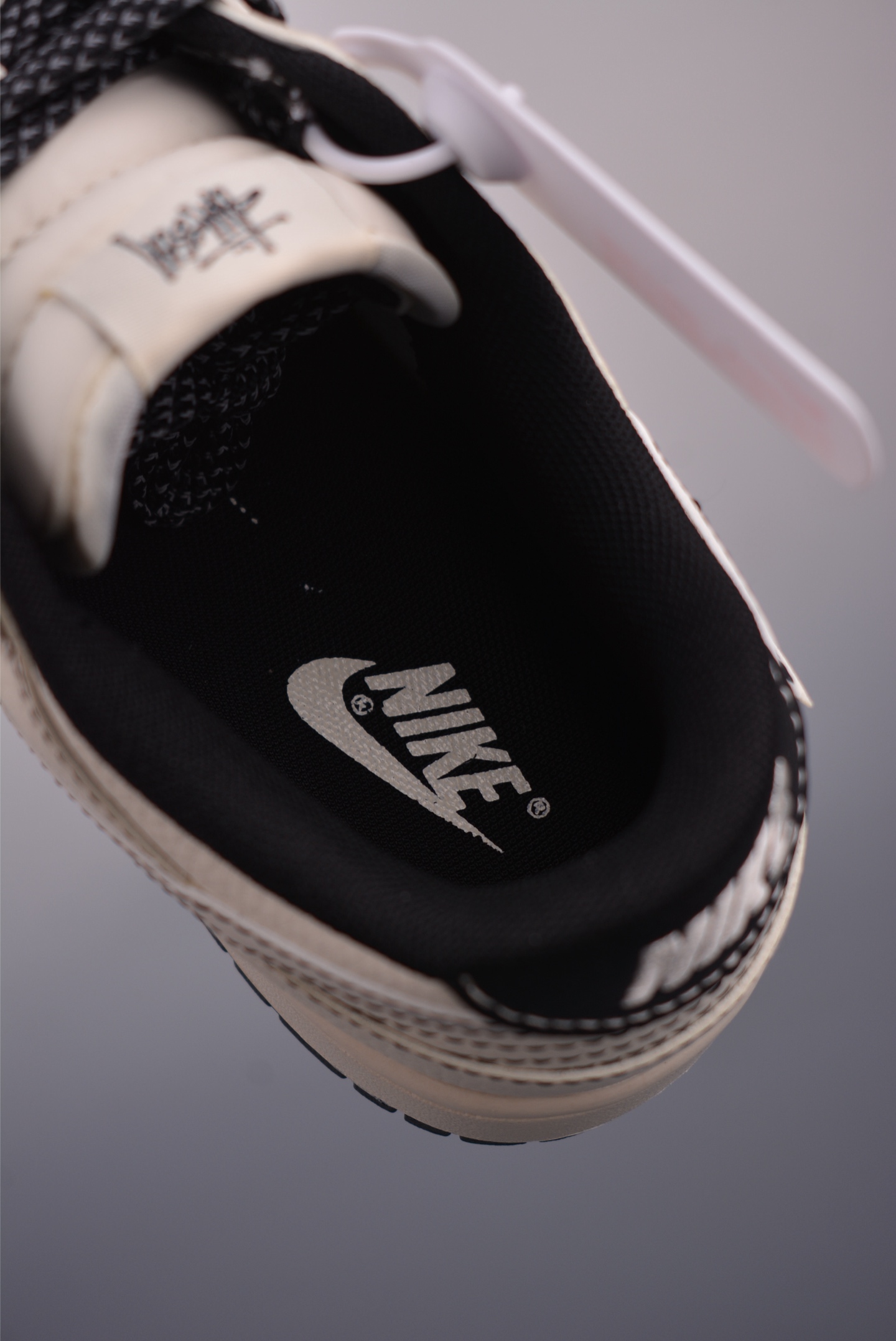 Nike SB Dunk Low Stussy Collab - Premium Leather, Unique Design 10 i1750541197501 448 0 8
