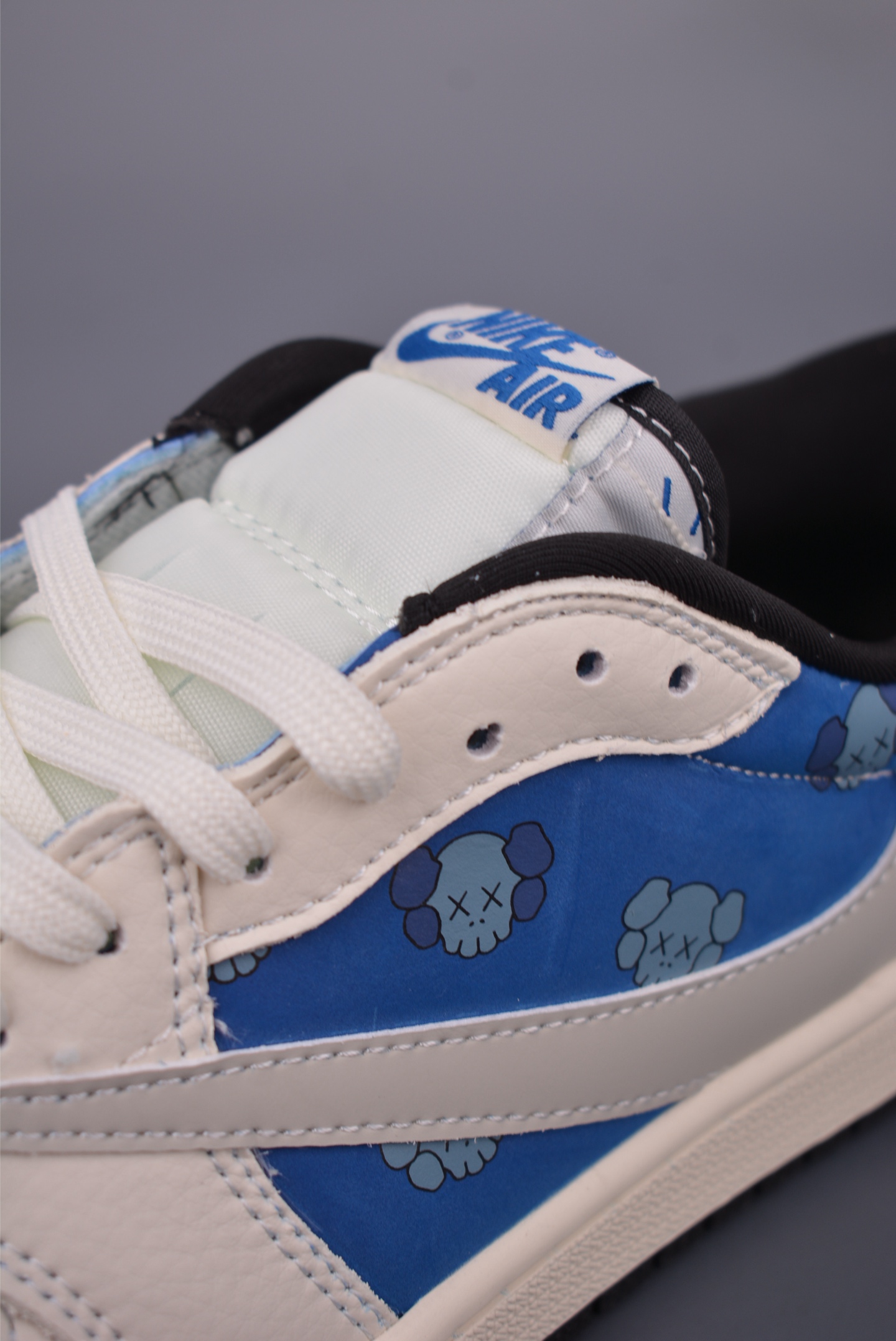 Fragment Design x Travis Scott x Air Jordan 1 Low Sneakers 7 i1750542082614 578 0 6
